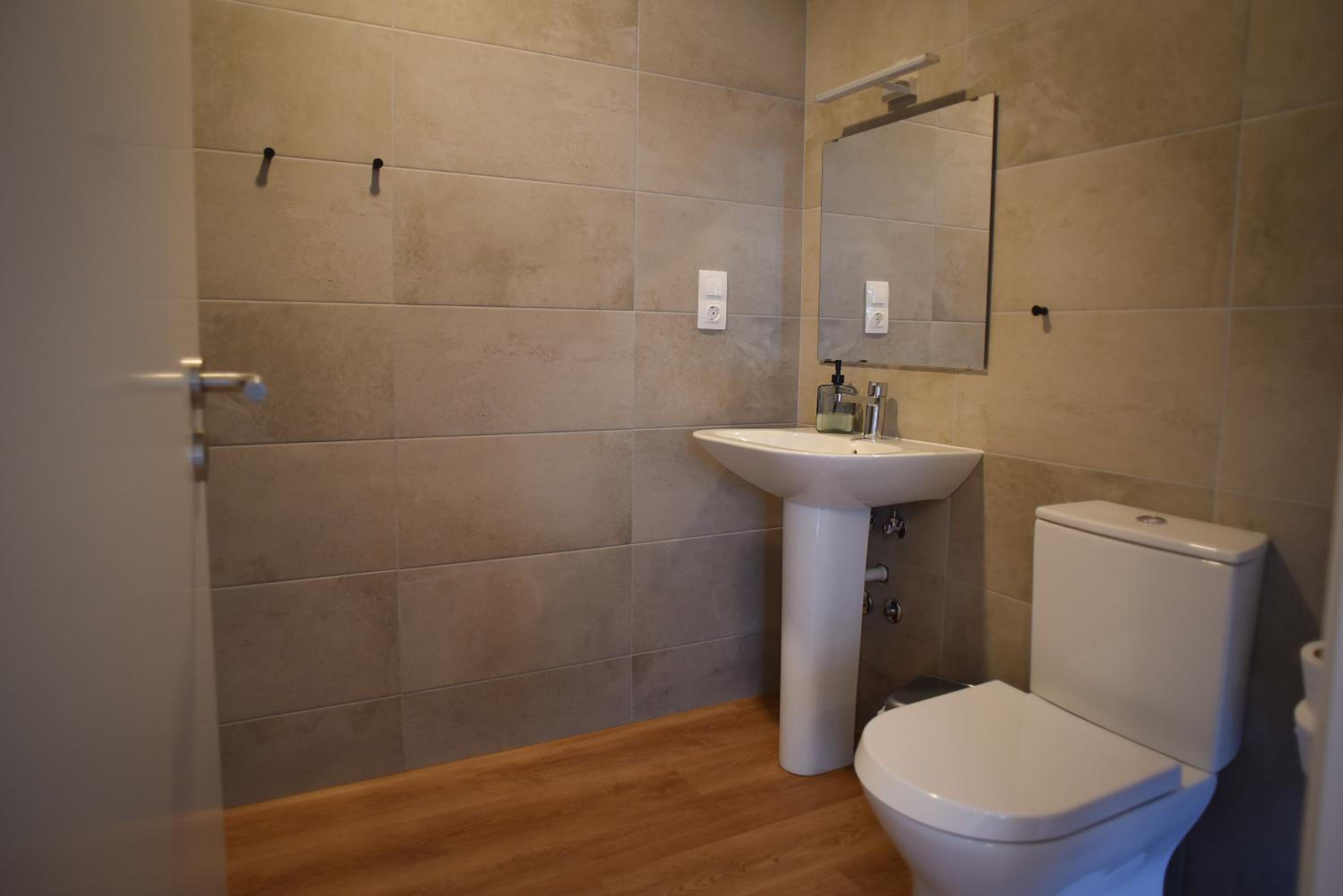 Deluxe Twin Room - Photo 4