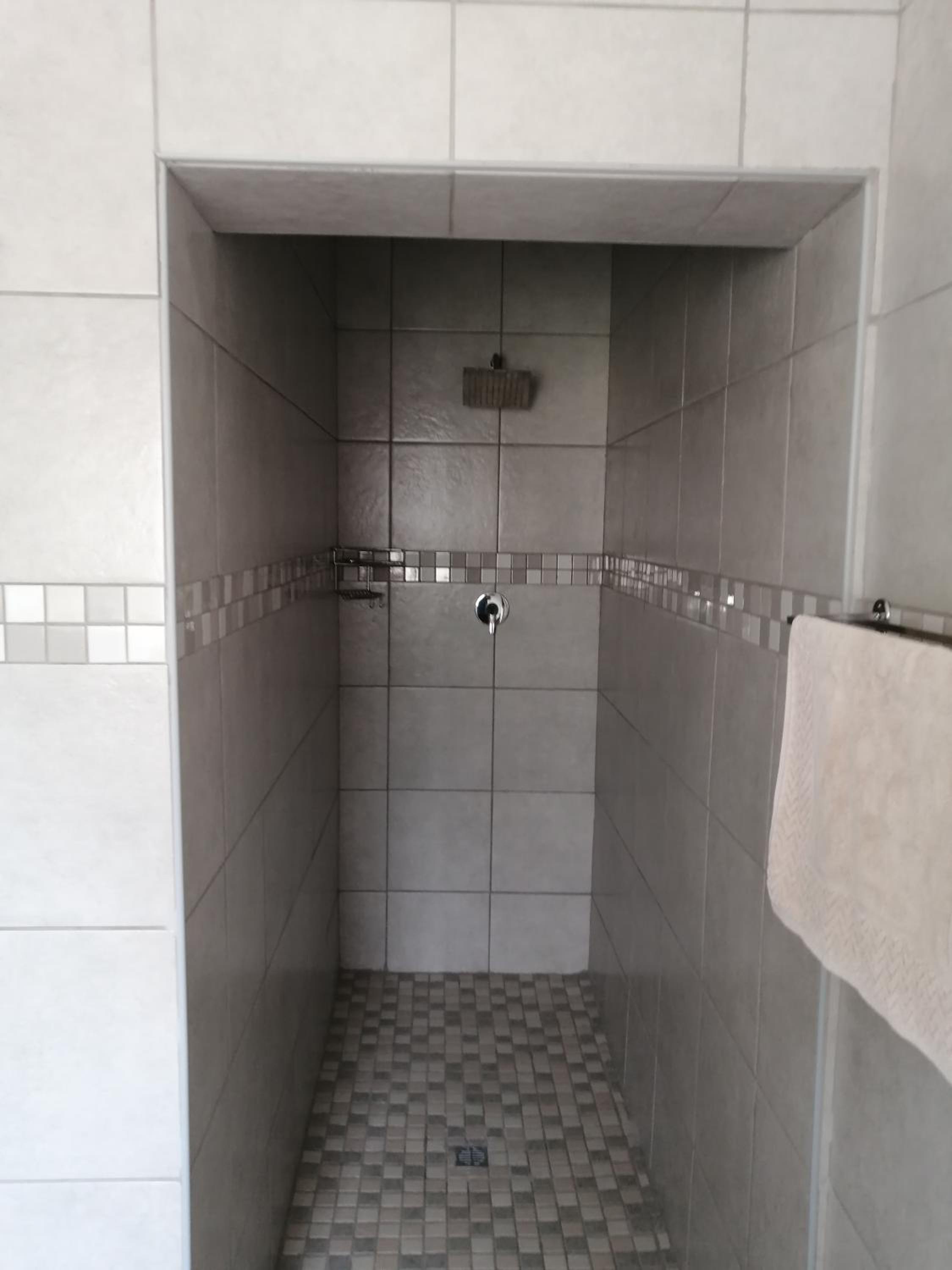 Twin/Double Room - Photo 7