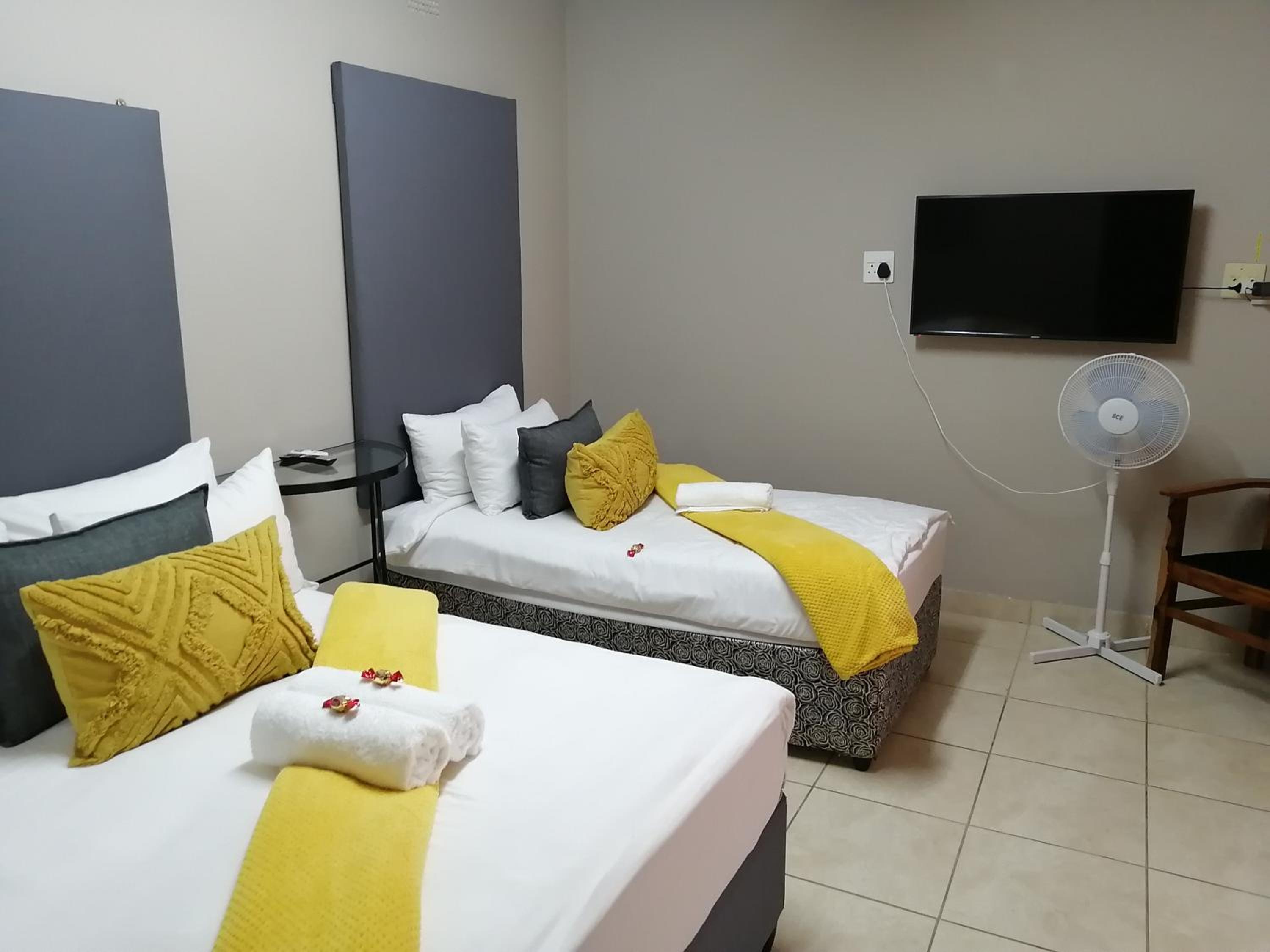 Twin/Double Room - Photo 1
