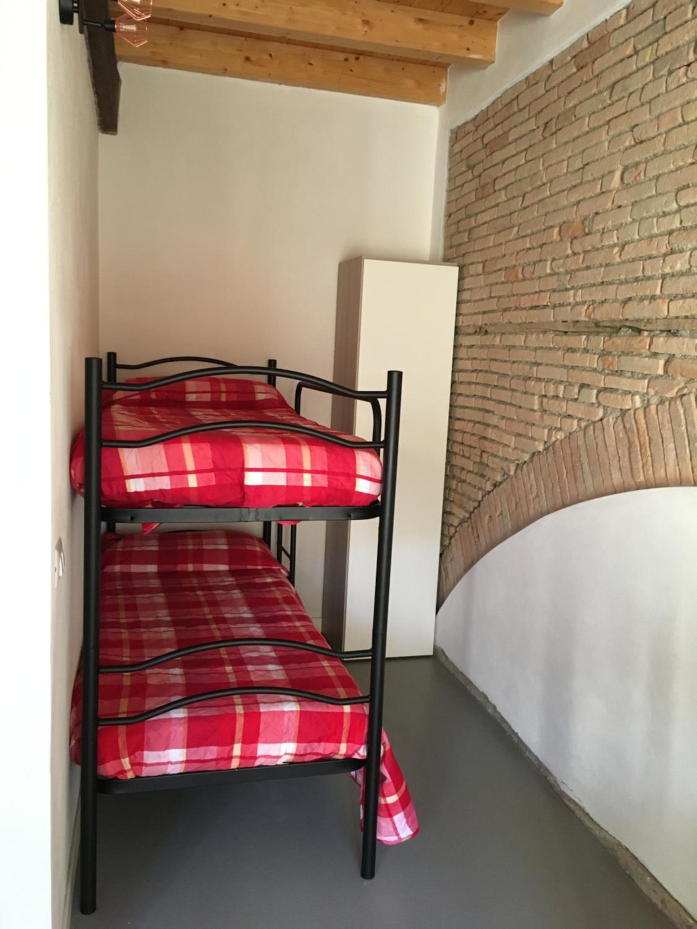 Deluxe Double Room (2 Adults + 1 Child) - Photo 22