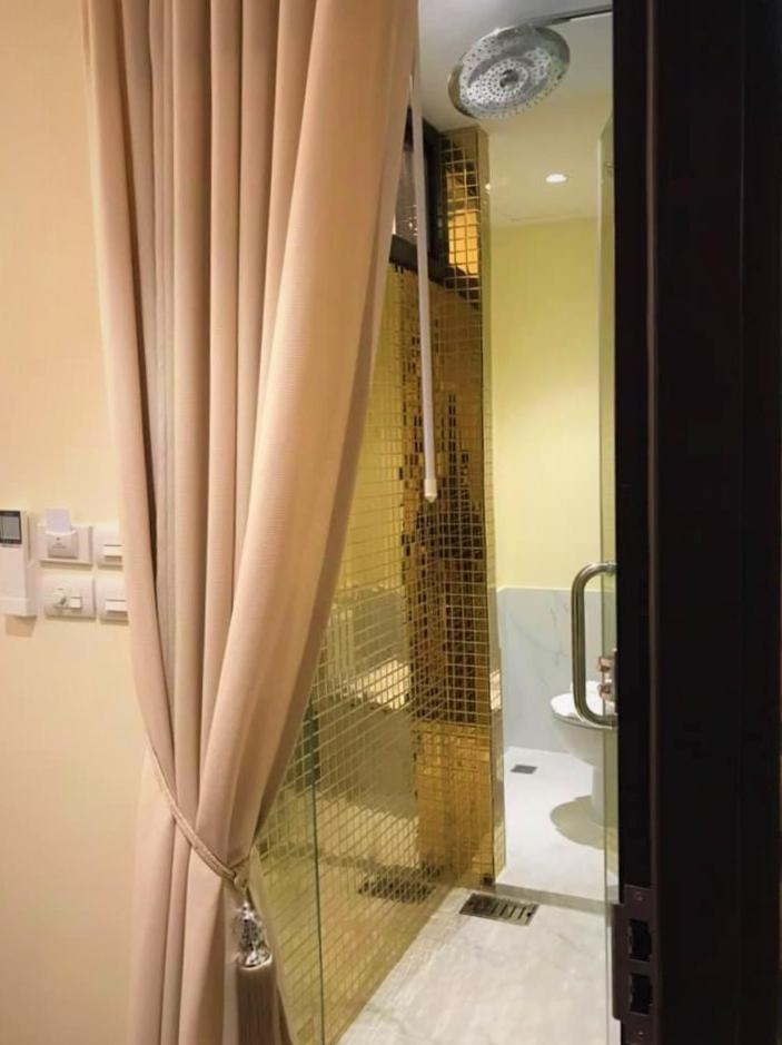 Deluxe Double Room with Balcony - Photo 3