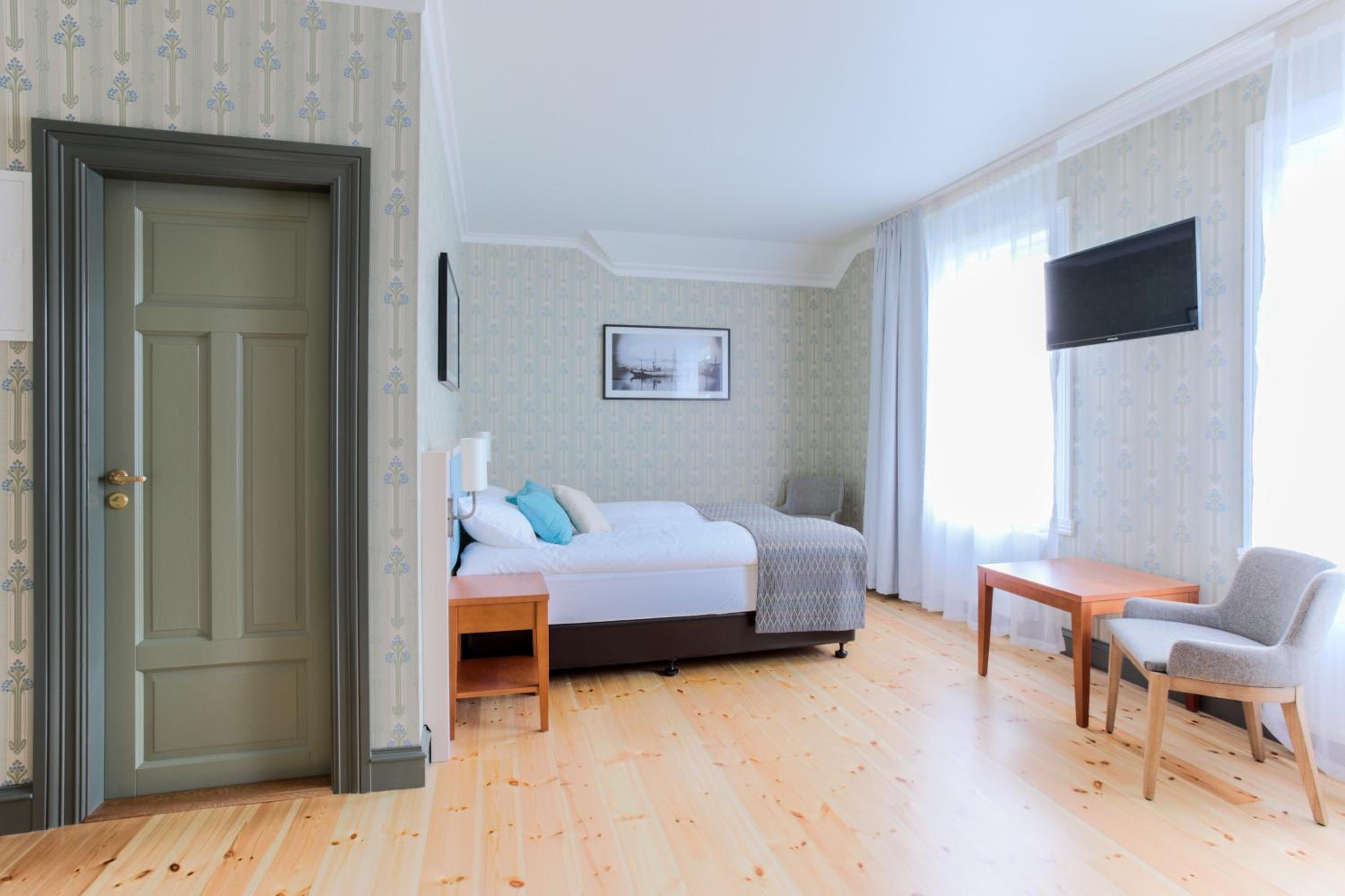 Superior Double or Twin Room photo 2