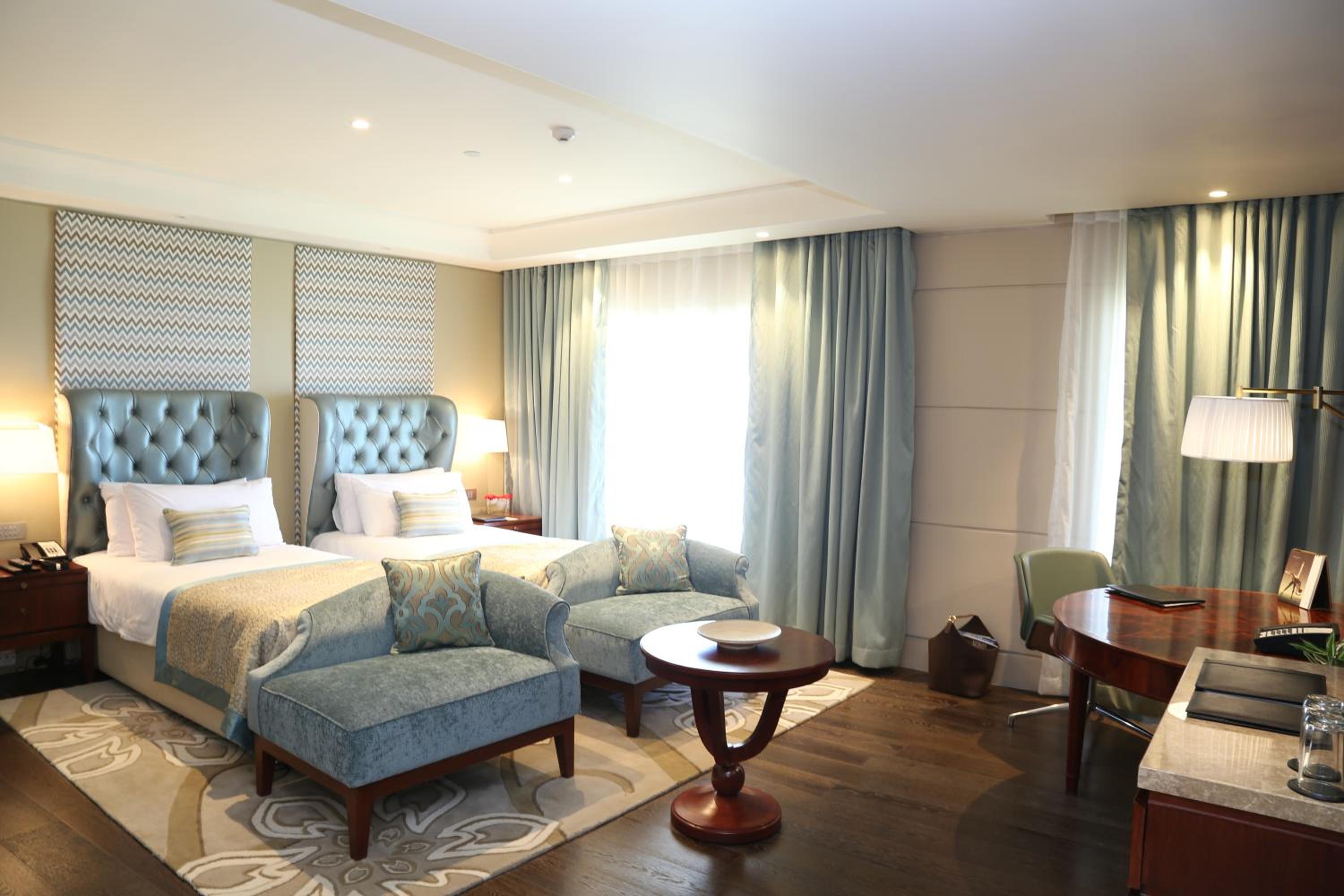 Taj Club Room Ocean View Twin Bed - Photo 4