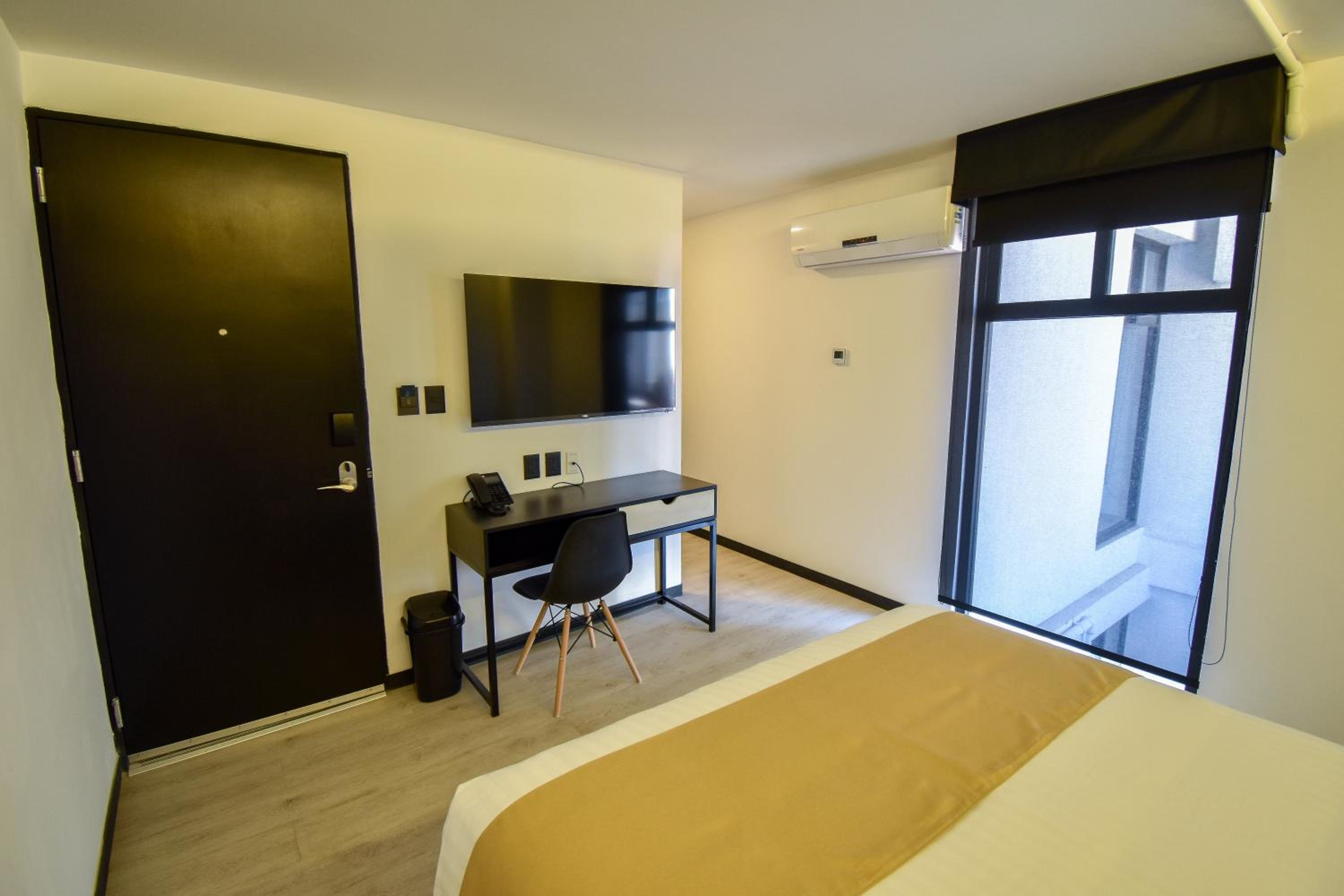 Standard Double Room photo 2