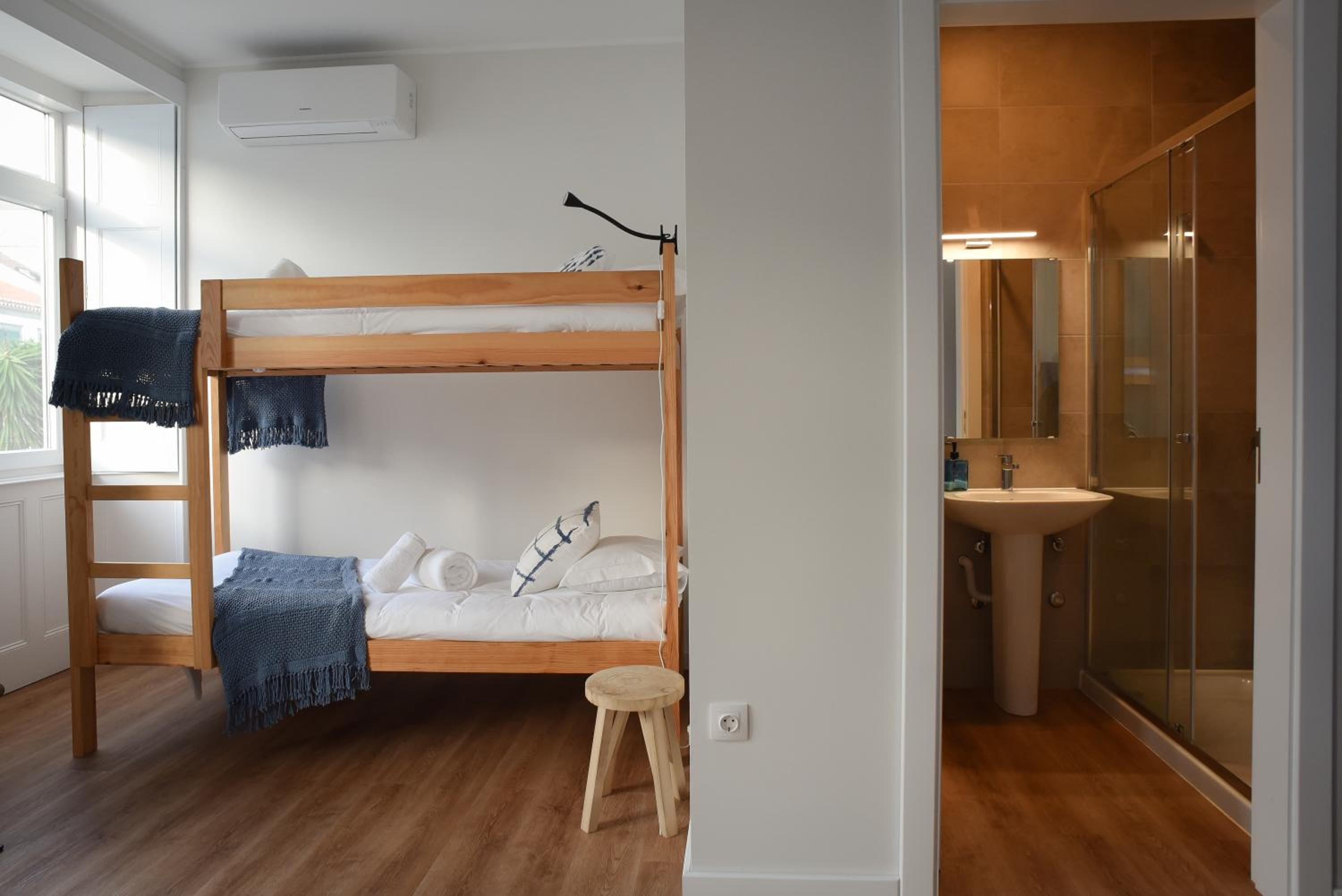 Bed in 4-Bed Mixed Dormitory Room