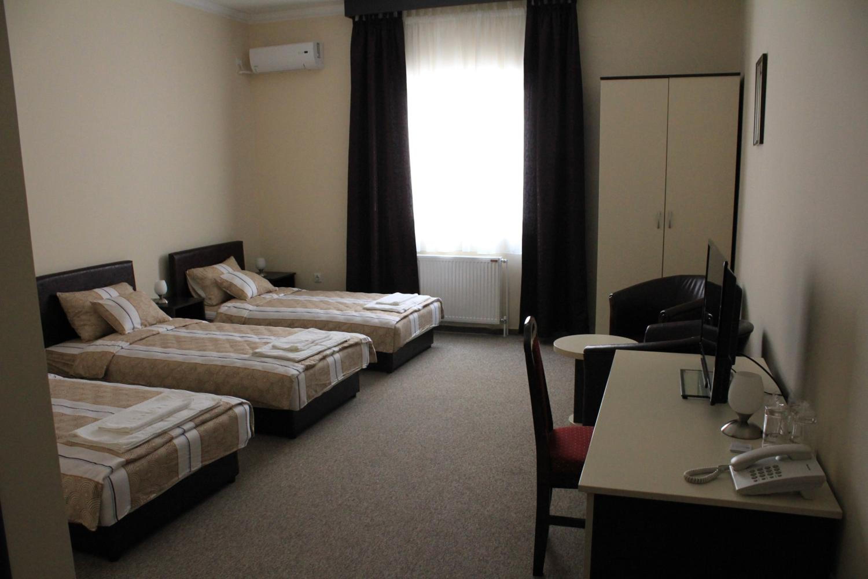 Classic Triple Room