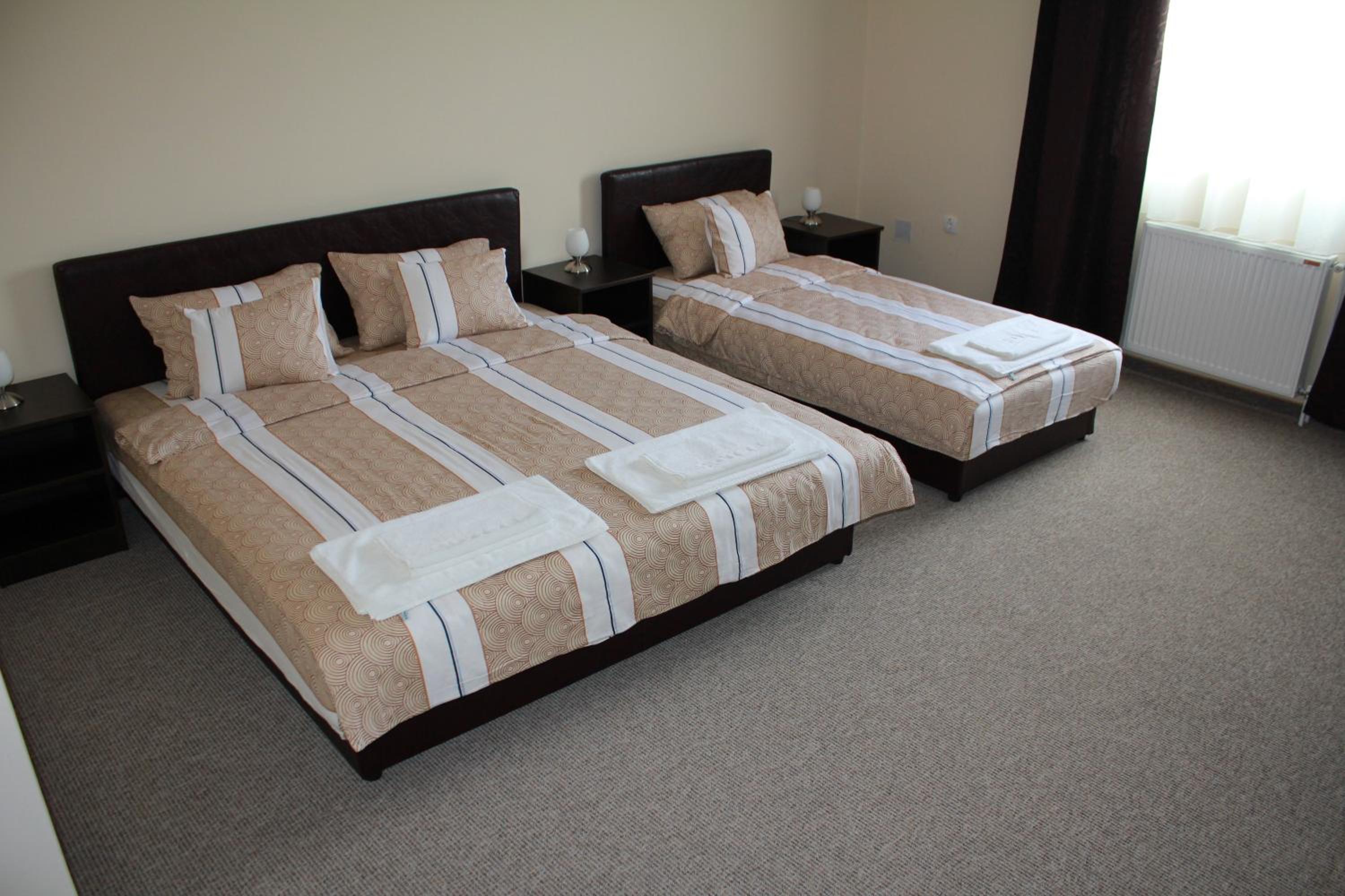 Double or Twin Room photo 3