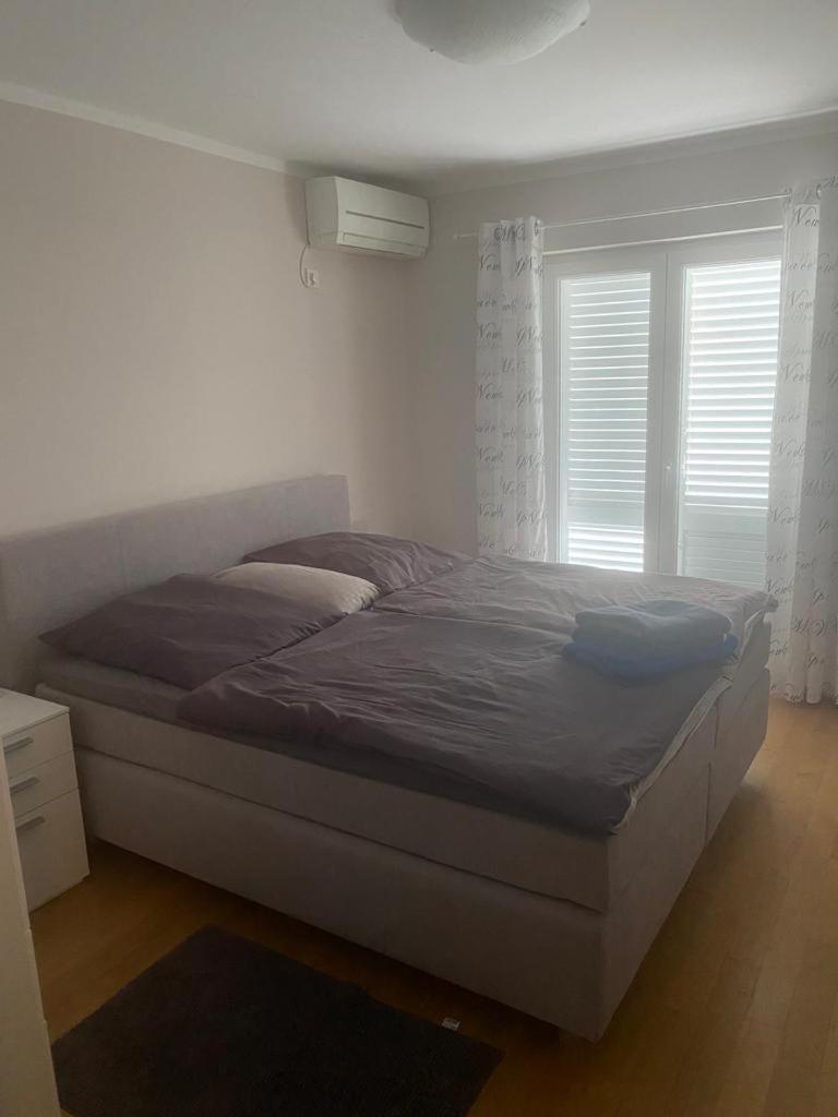 Deluxe Queen Room with Two Queen Beds photo 1