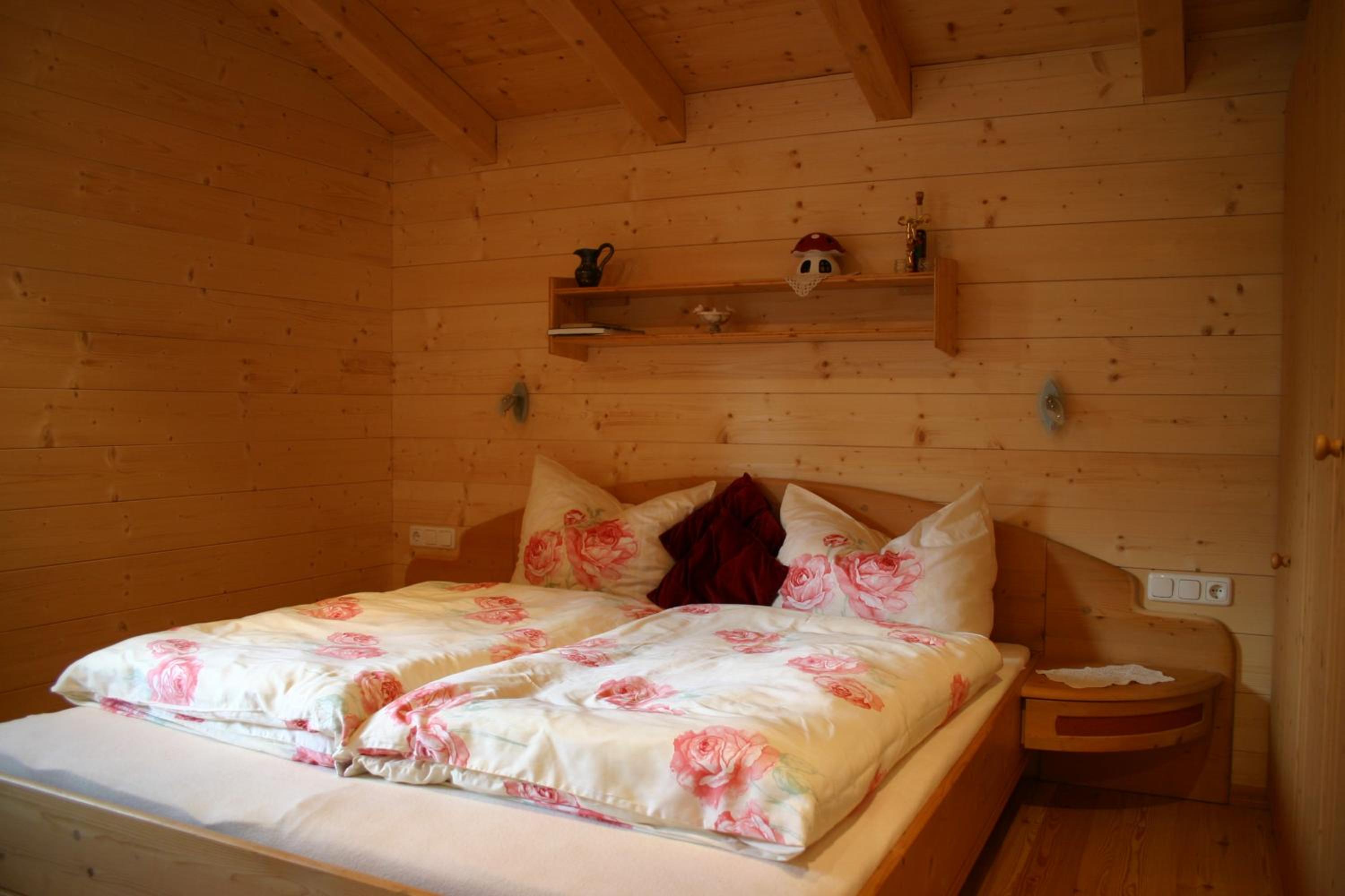 Two-Bedroom Apartment with Balcony - Photo 16