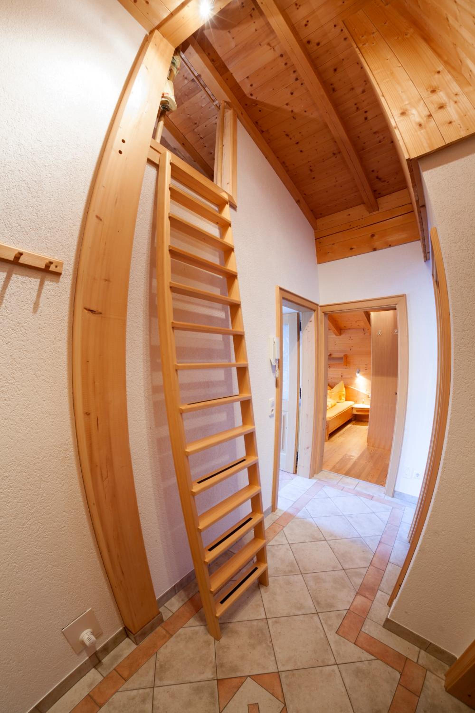 Two-Bedroom Apartment with Balcony - Photo 20