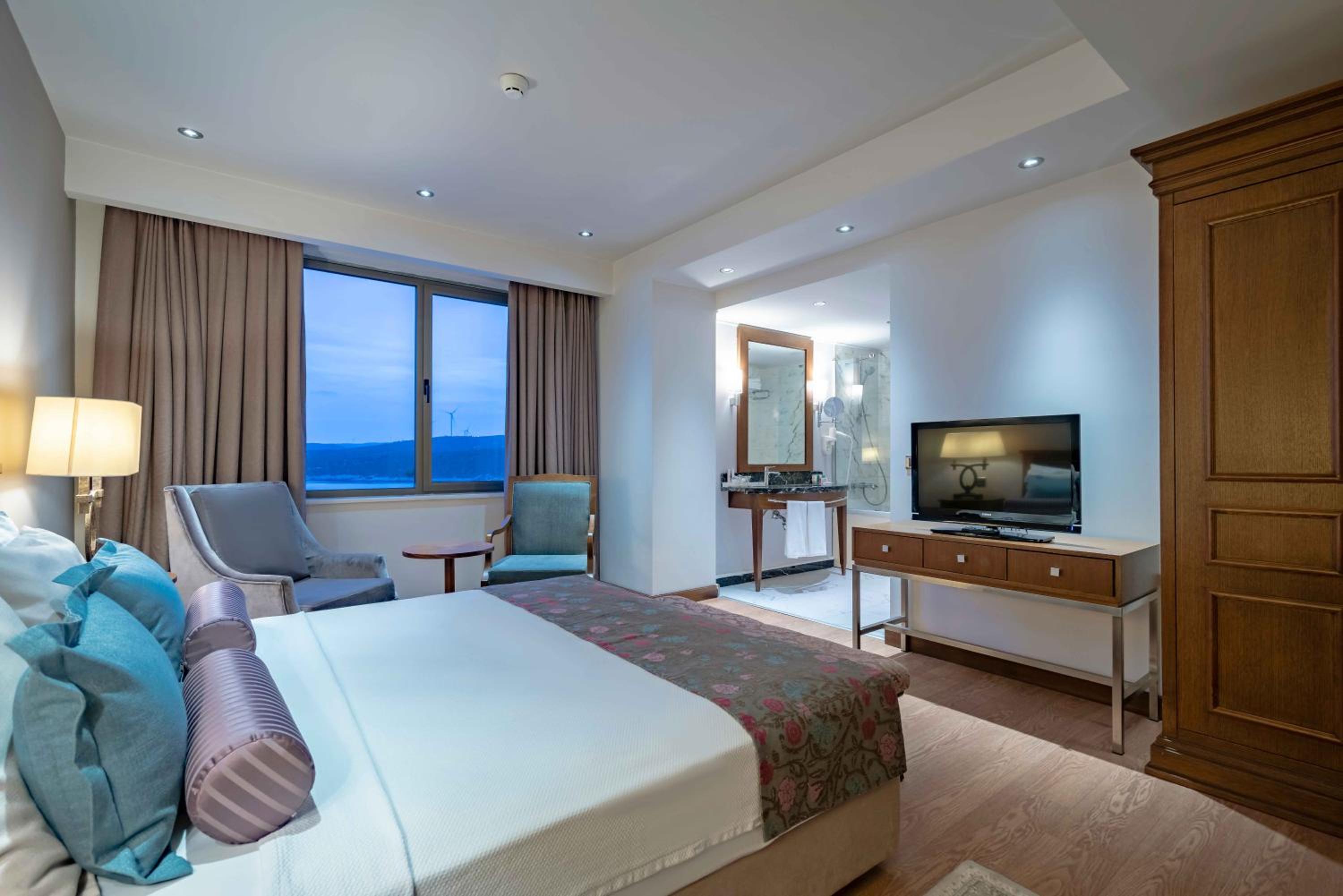 Junior Suite With Sea View photo 3