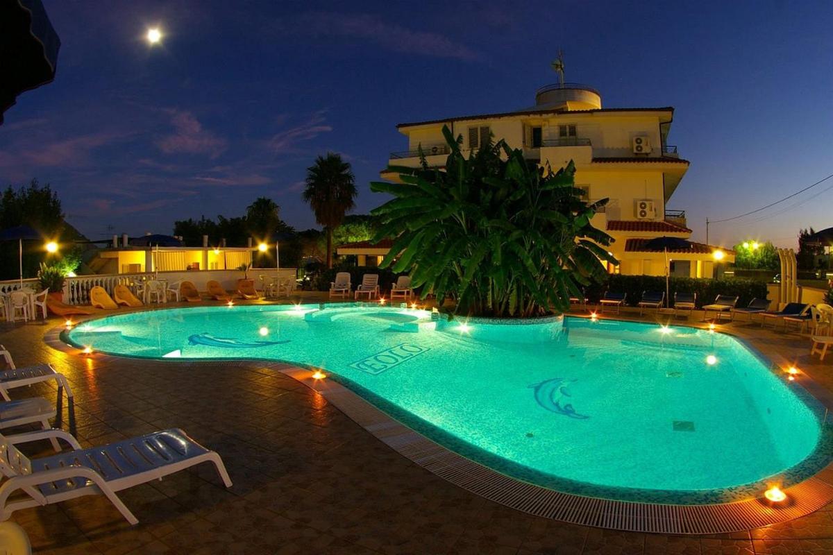 Apartment with Sea View - Photo 16