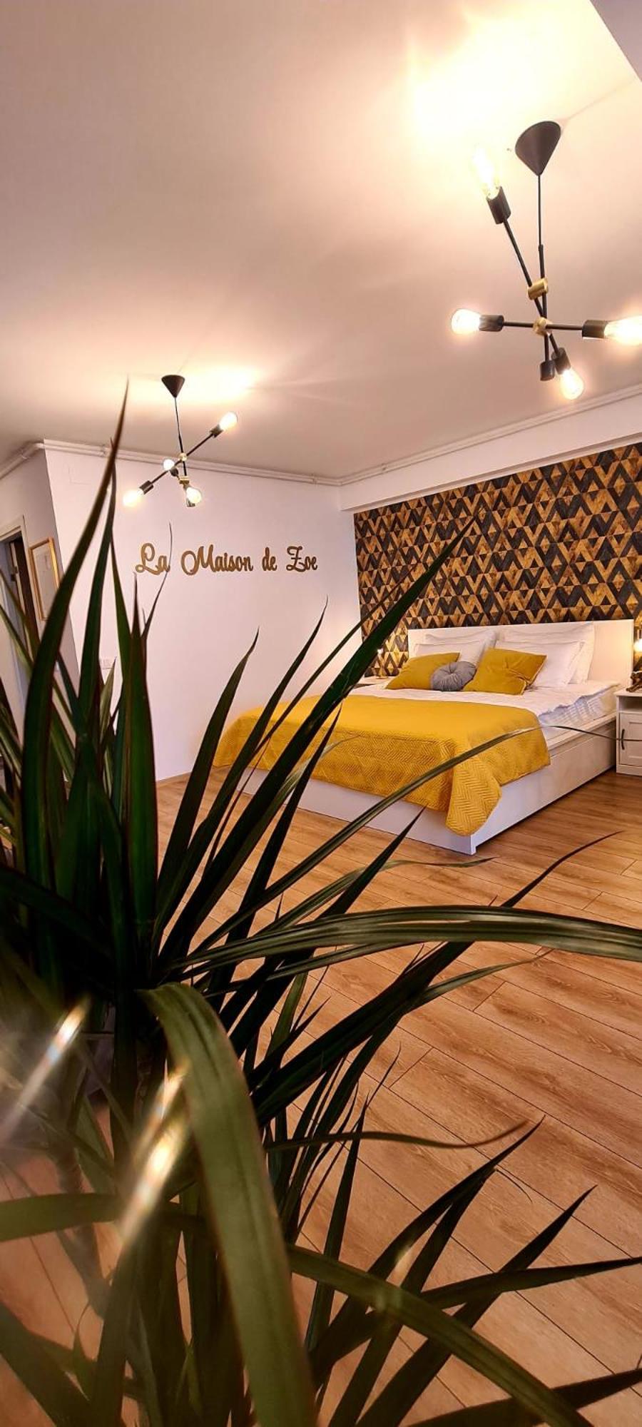 One-Bedroom Apartment - Photo 6