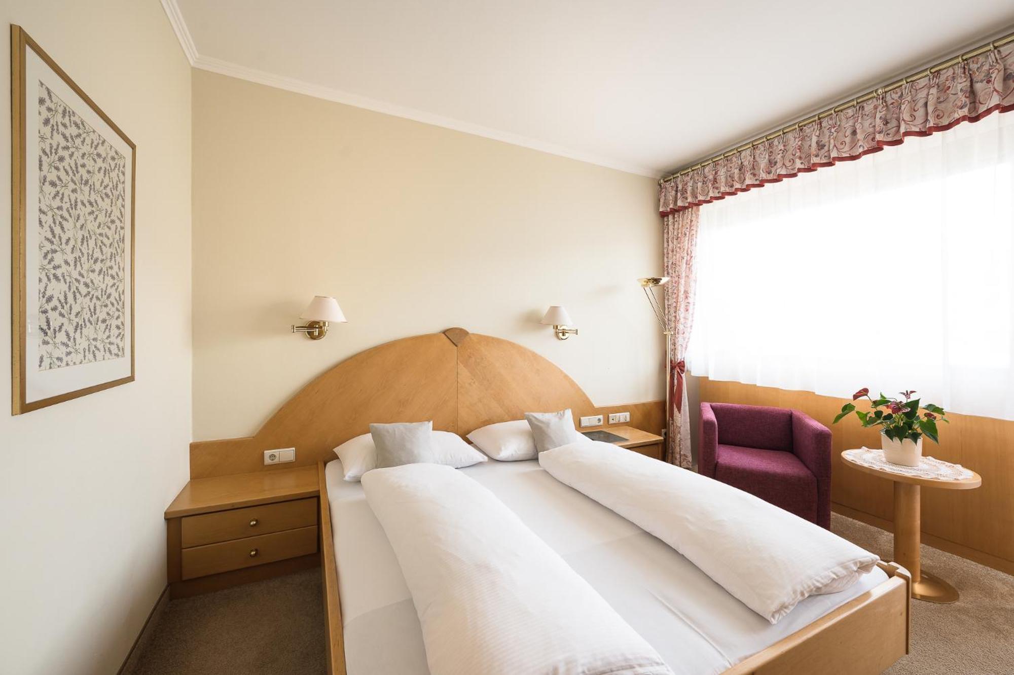 Standard Double Room photo 2