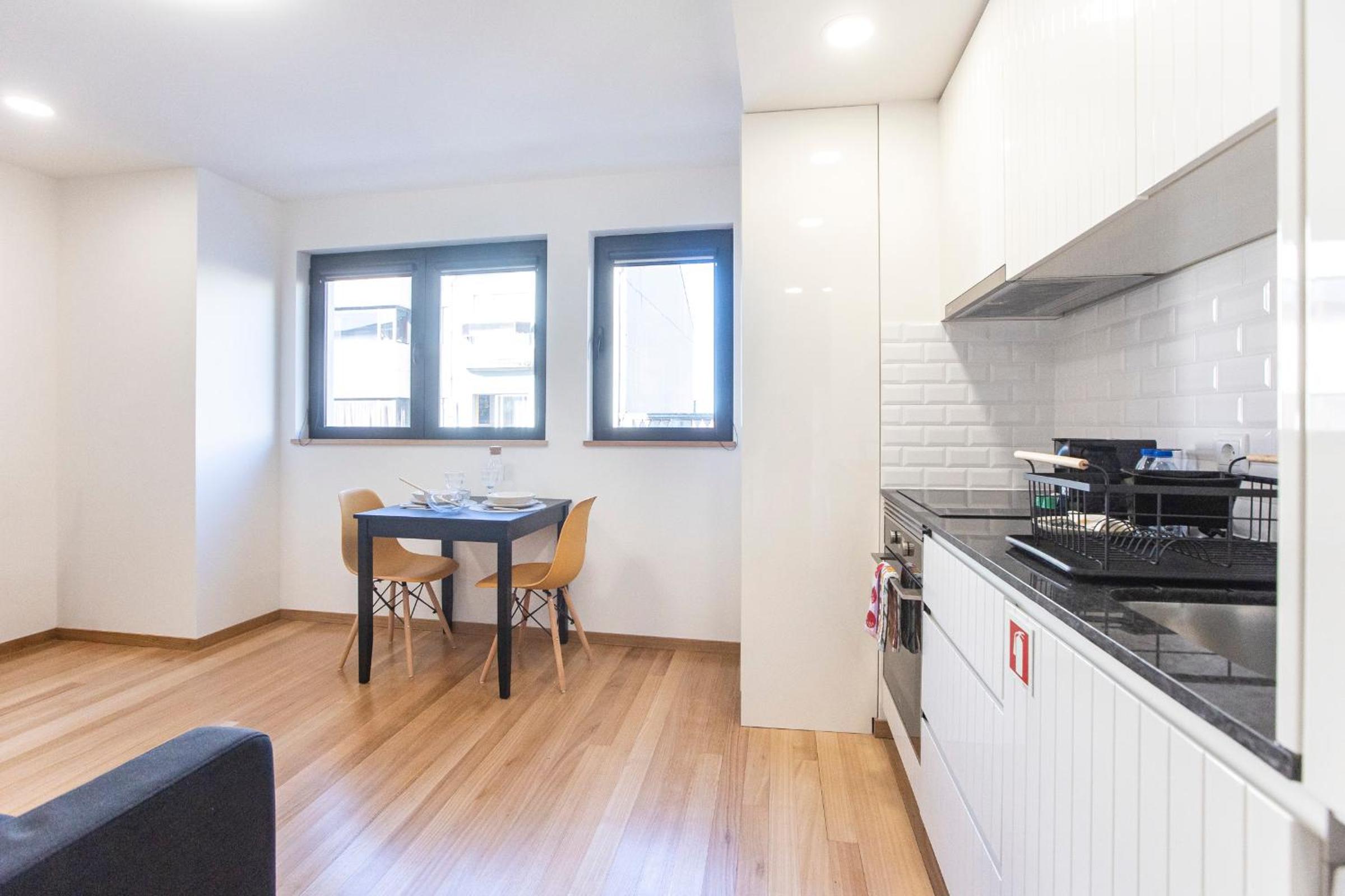 One-Bedroom Apartment - Photo 17