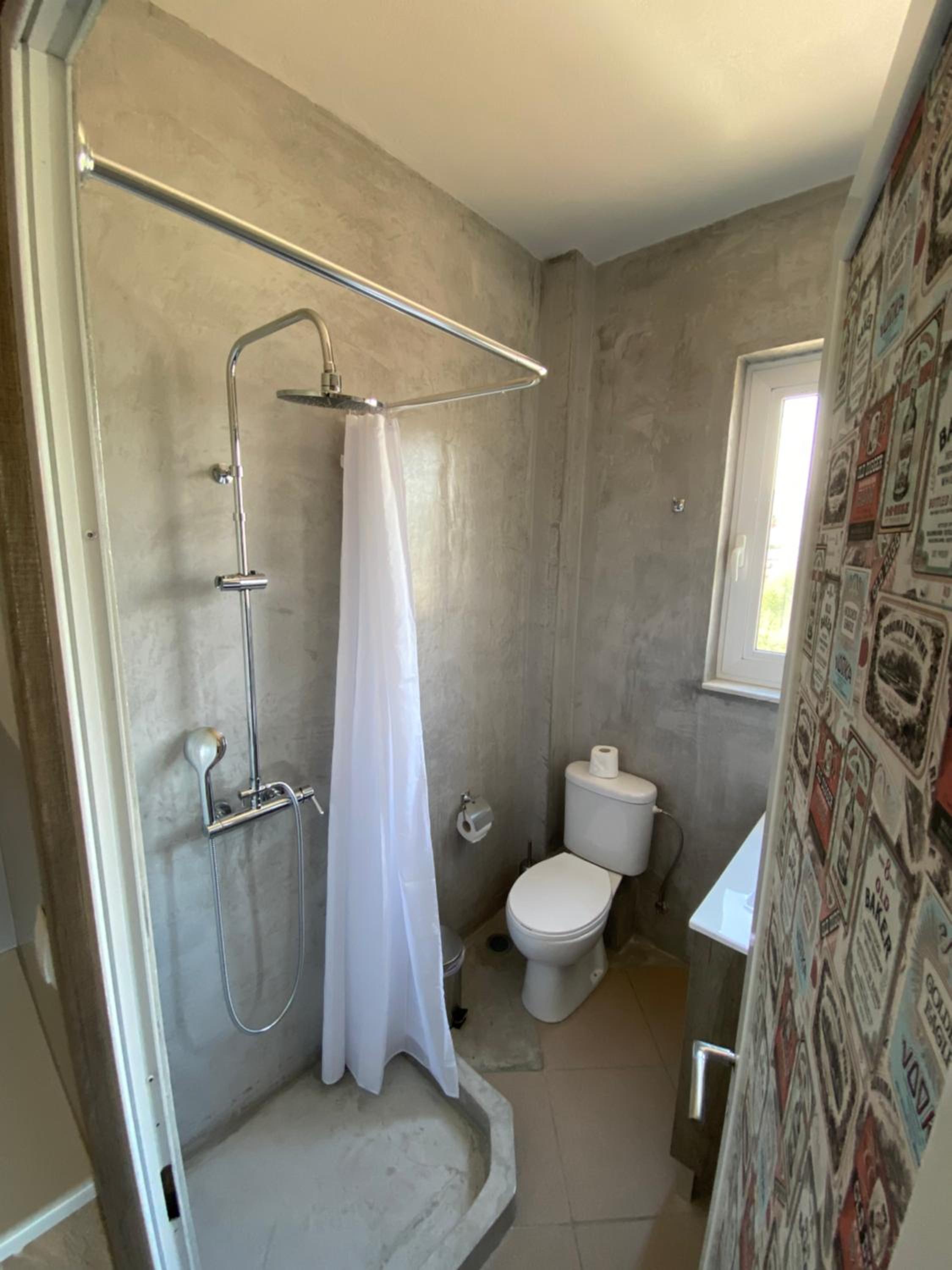 Double Room with Private Bathroom - Photo 5
