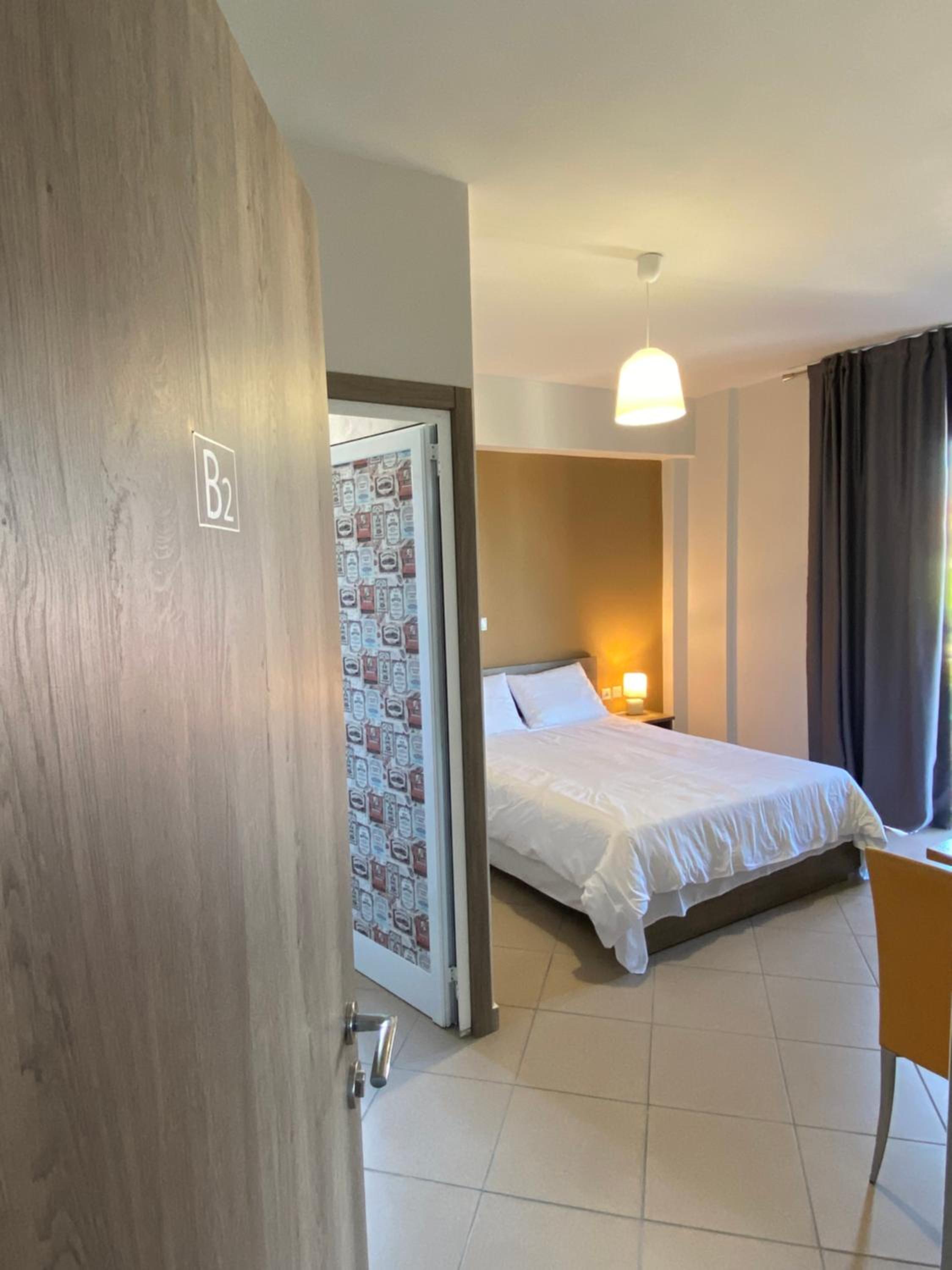 Double Room with Private Bathroom - Photo 11