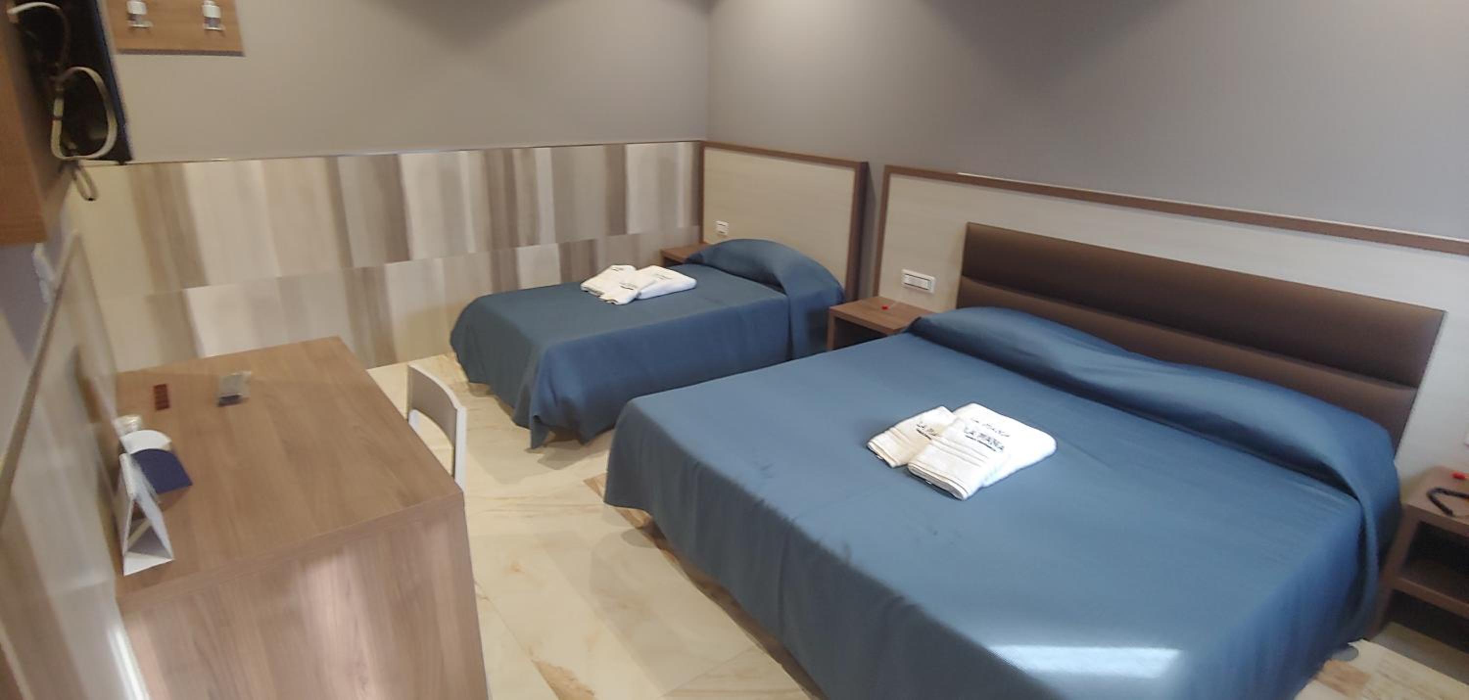 Triple Room photo 2