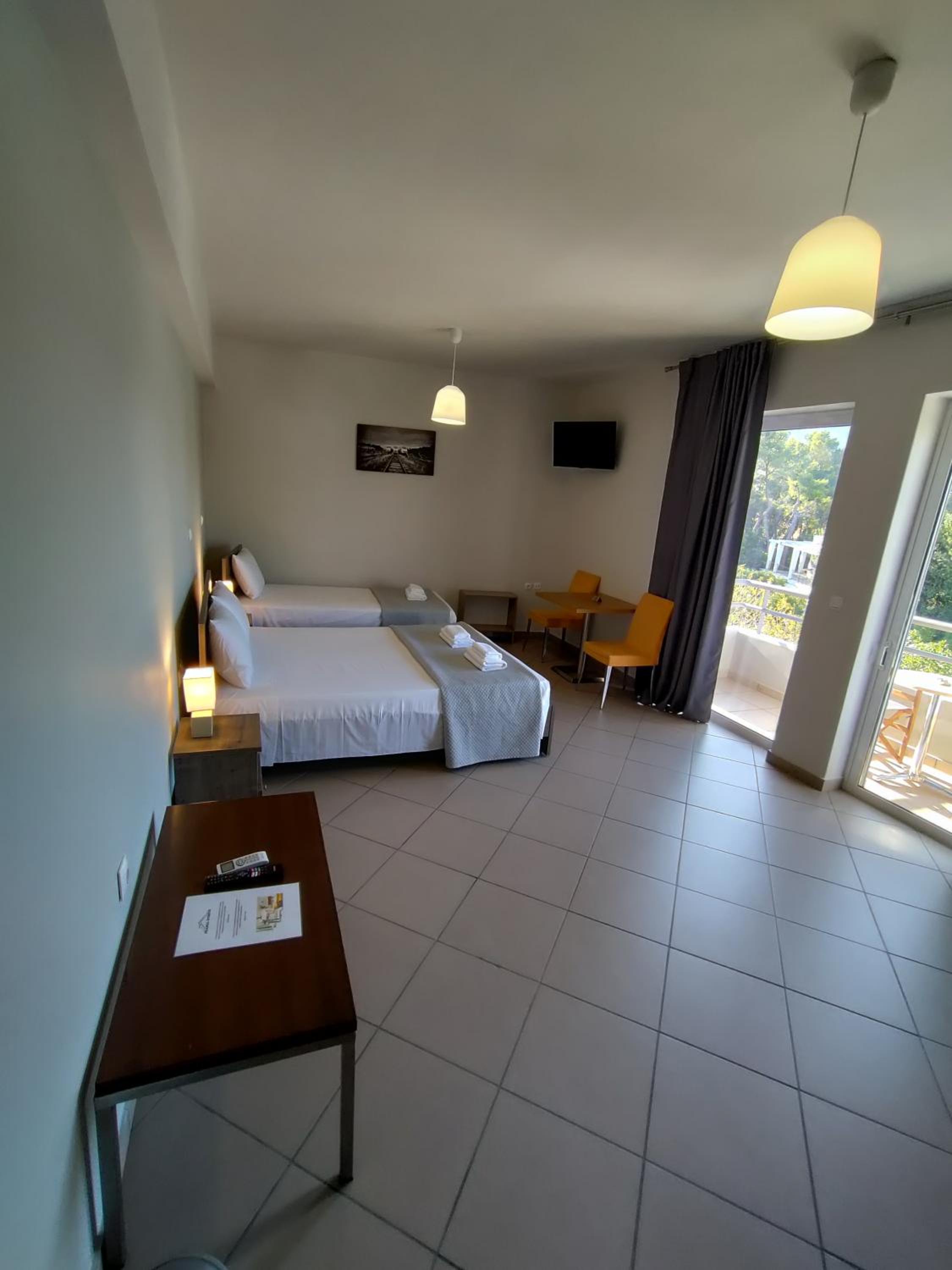 Triple Room - Photo 10