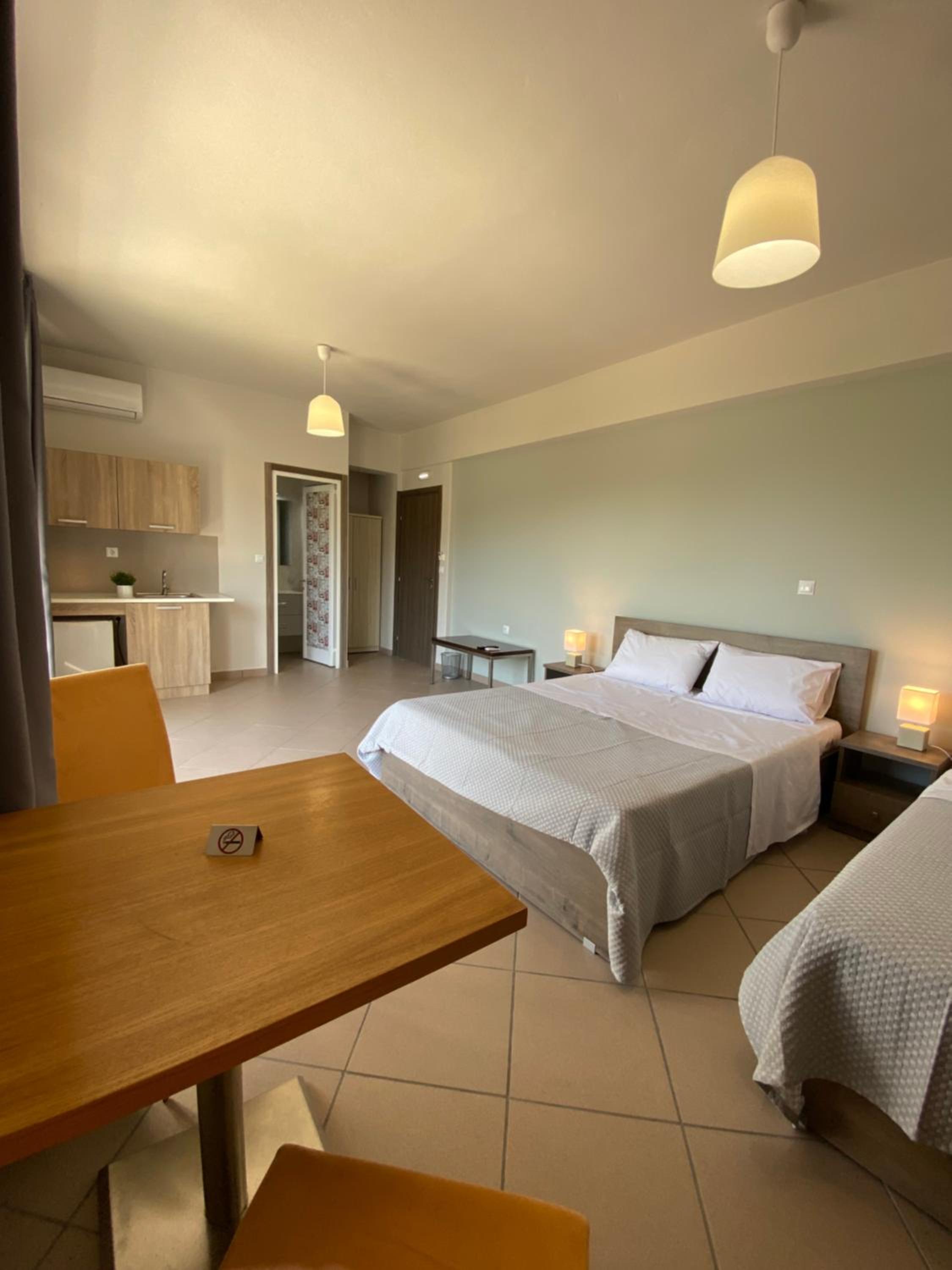 Triple Room - Photo 11
