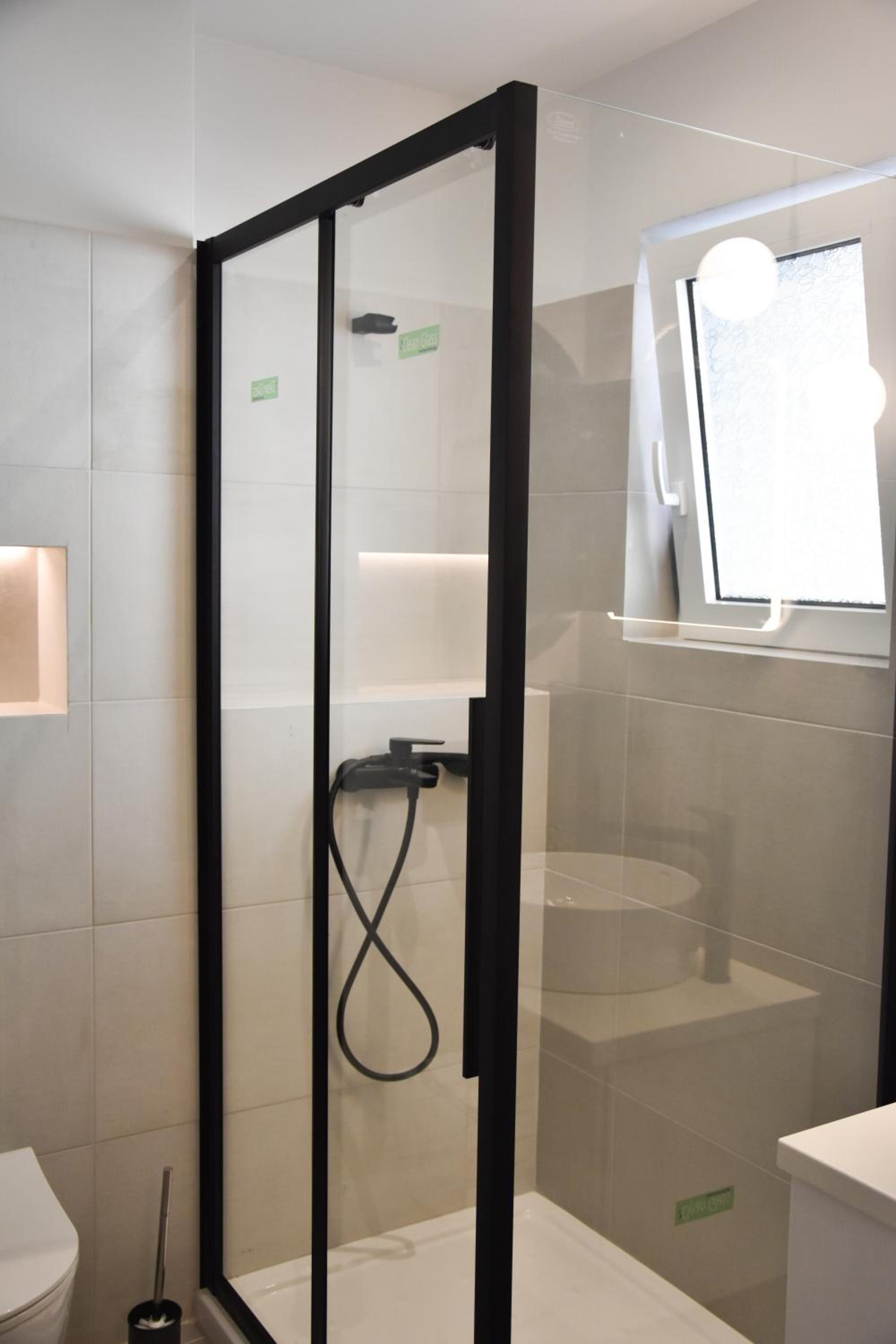 Two-Bedroom Apartment - Photo 8