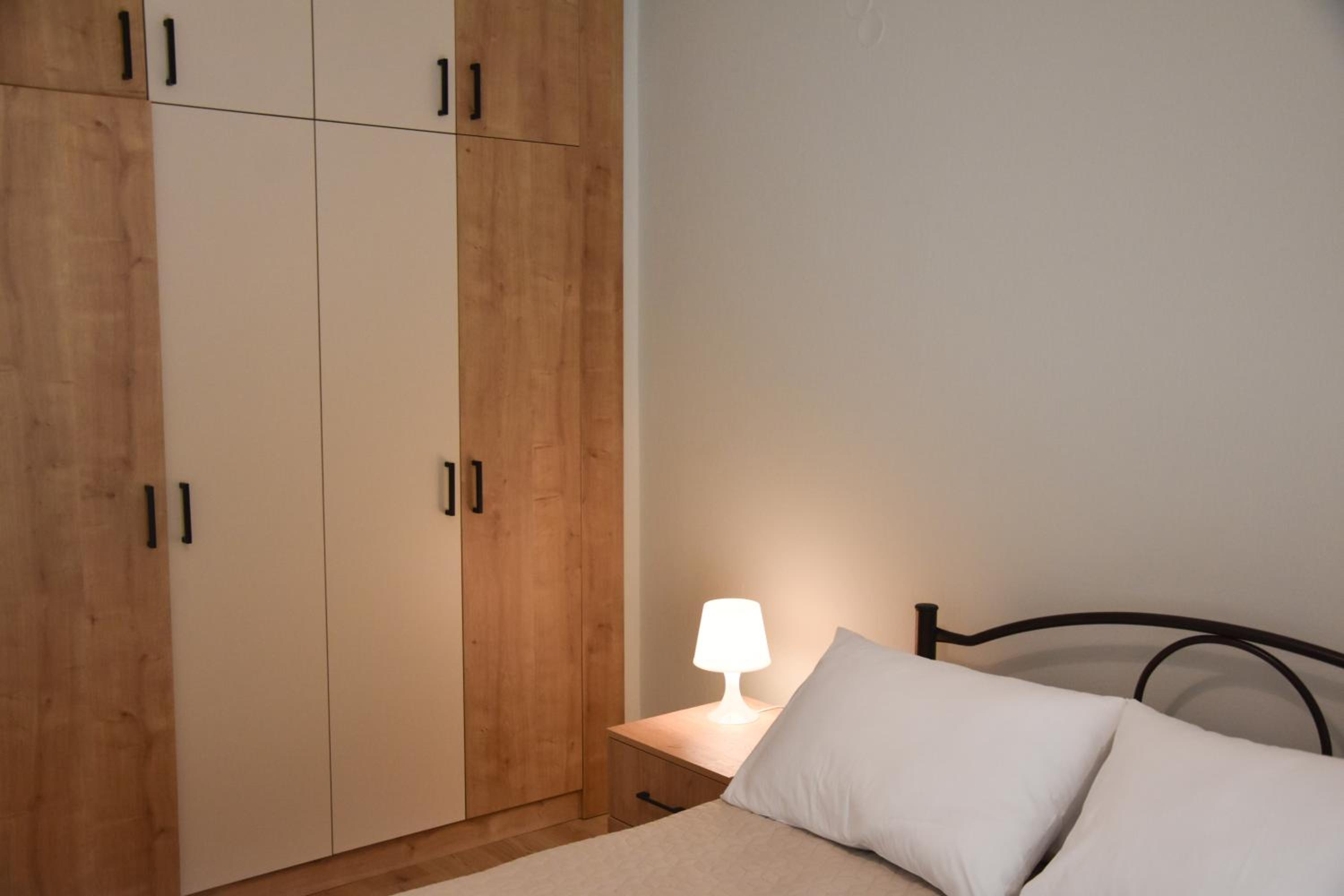 Two-Bedroom Apartment - Photo 5