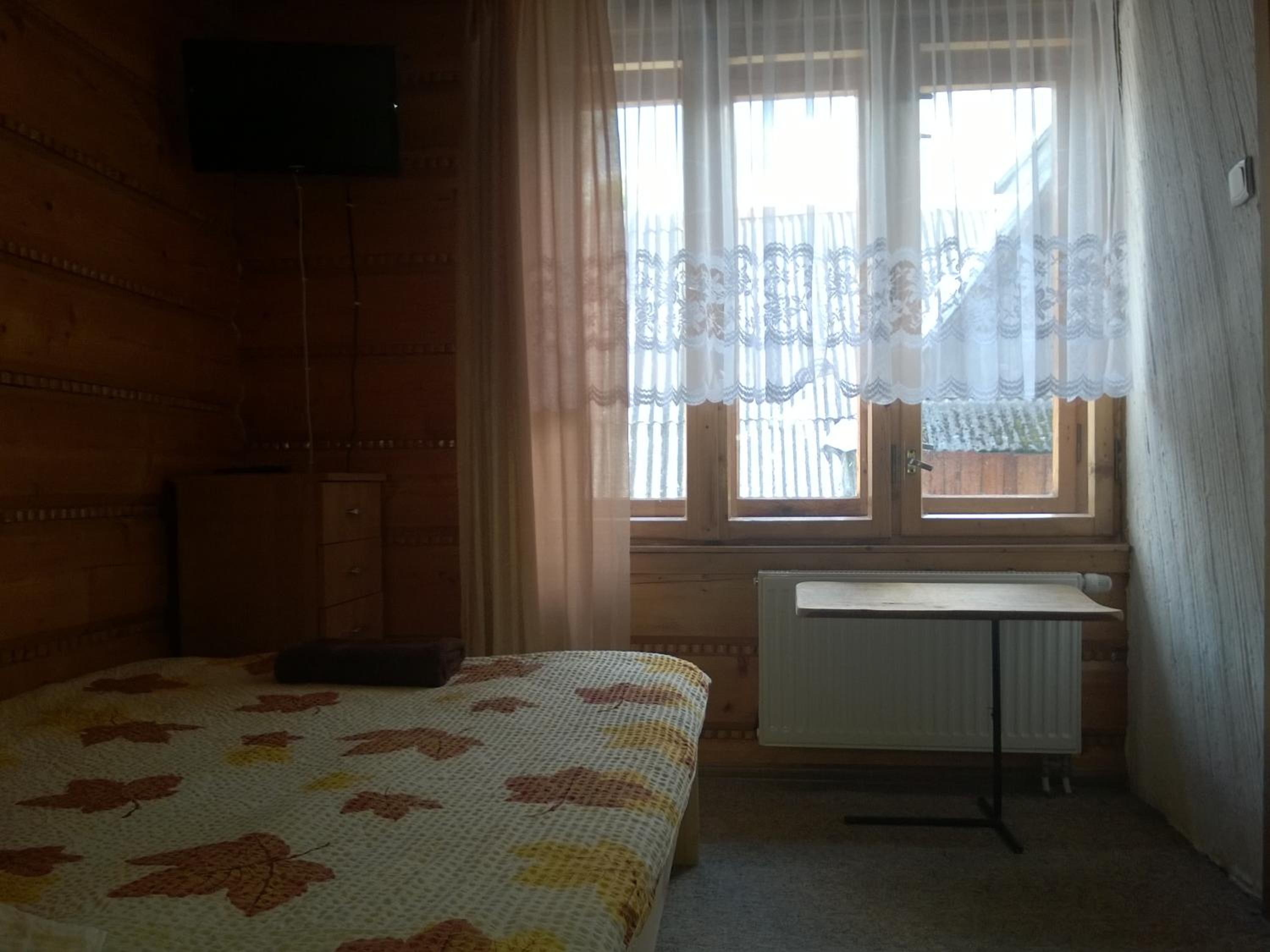 Single Room with Bathroom photo 1