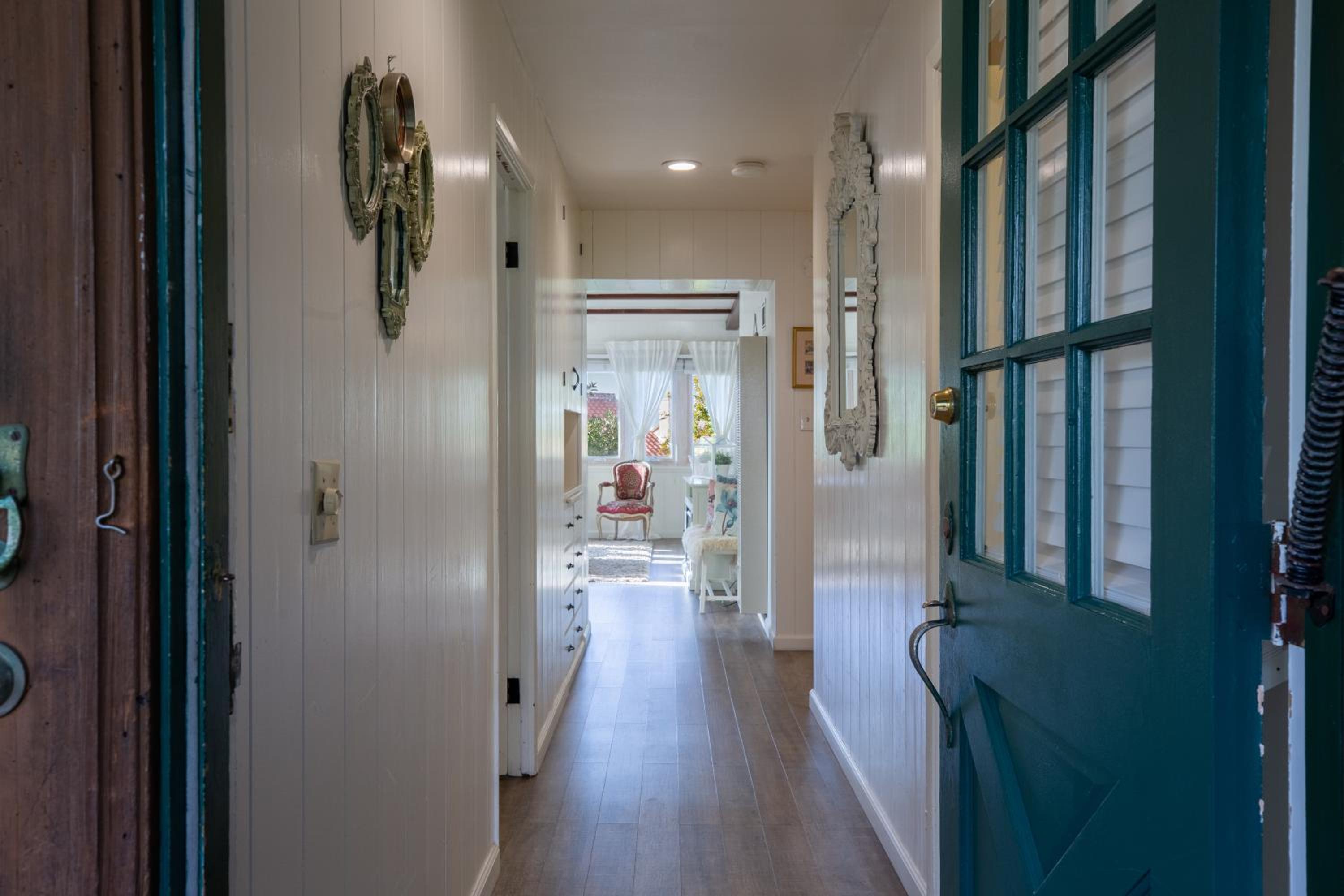 Family Favorite Two Bedroom/ Two Bathroom Cottage
