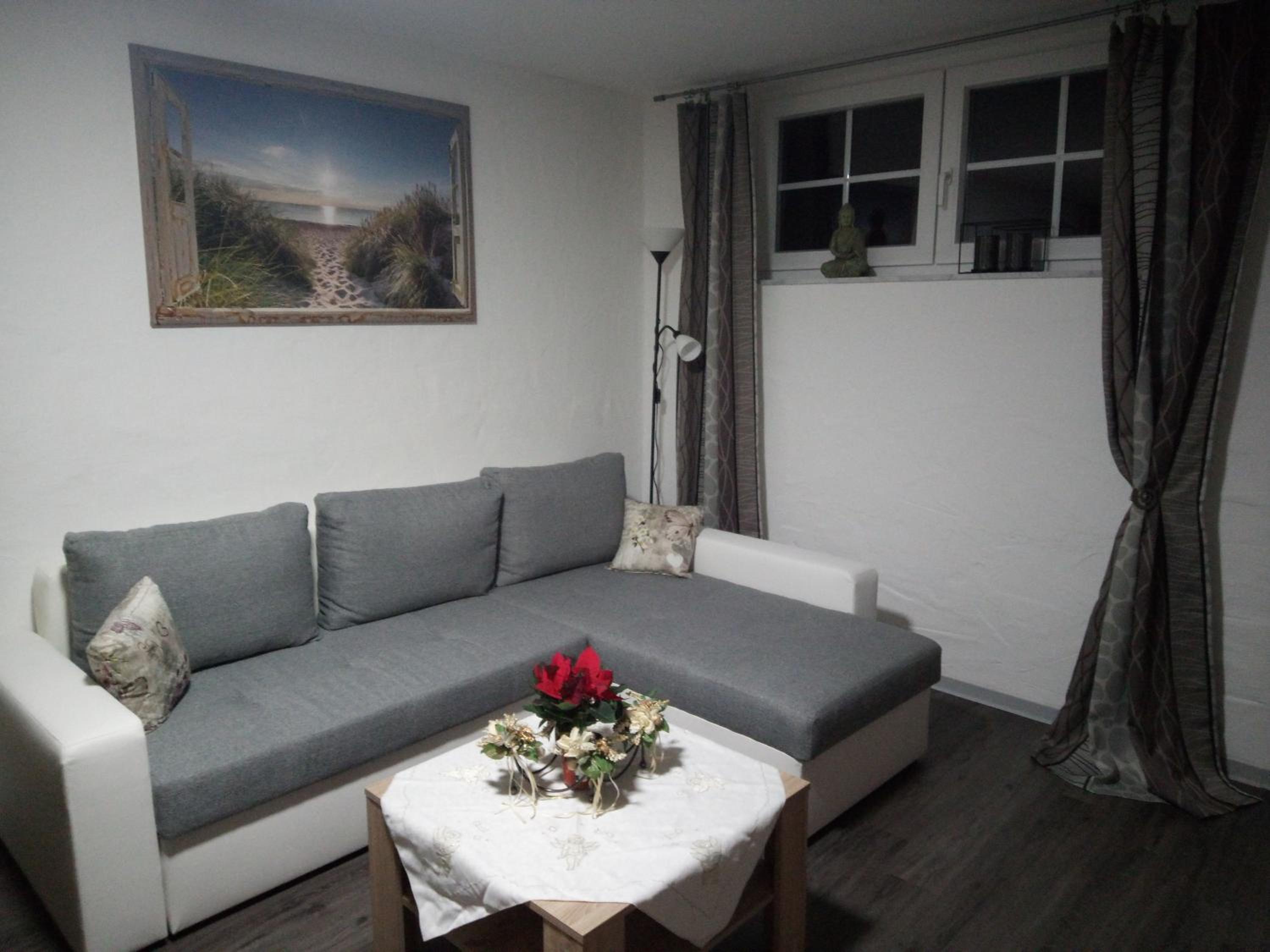 One-Bedroom Apartment - Photo 1