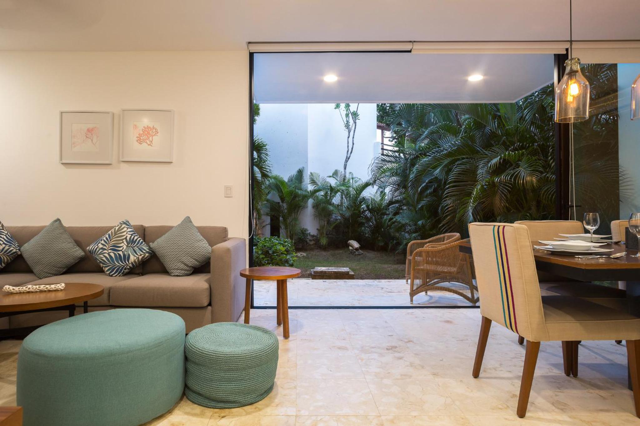 Apartment with Terrace - Photo 10