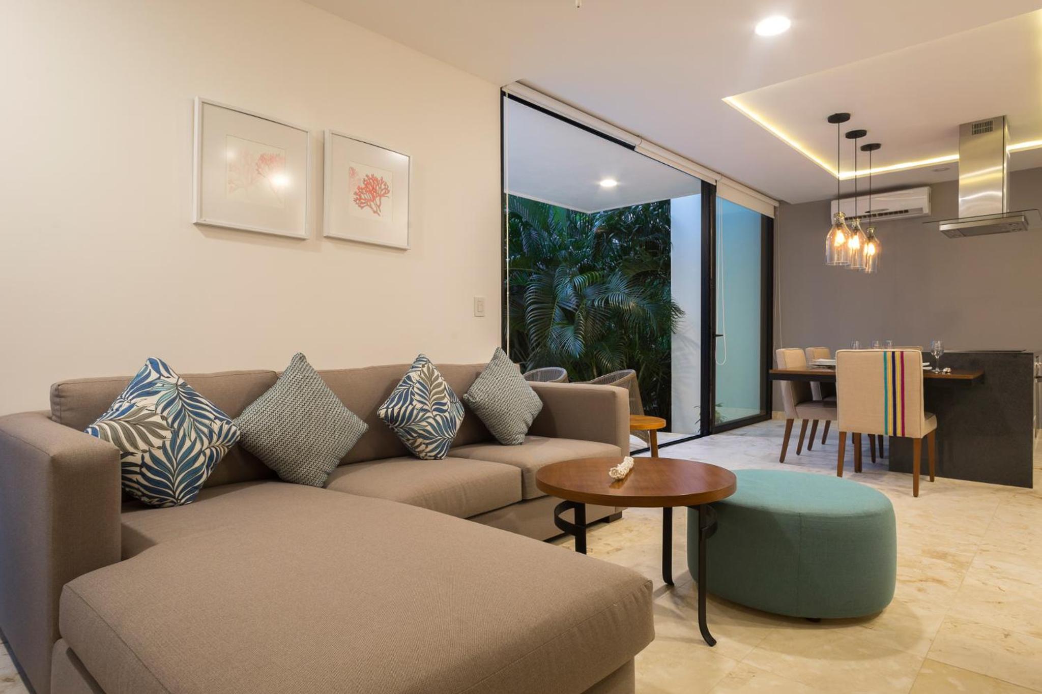 Apartment with Terrace - Photo 11