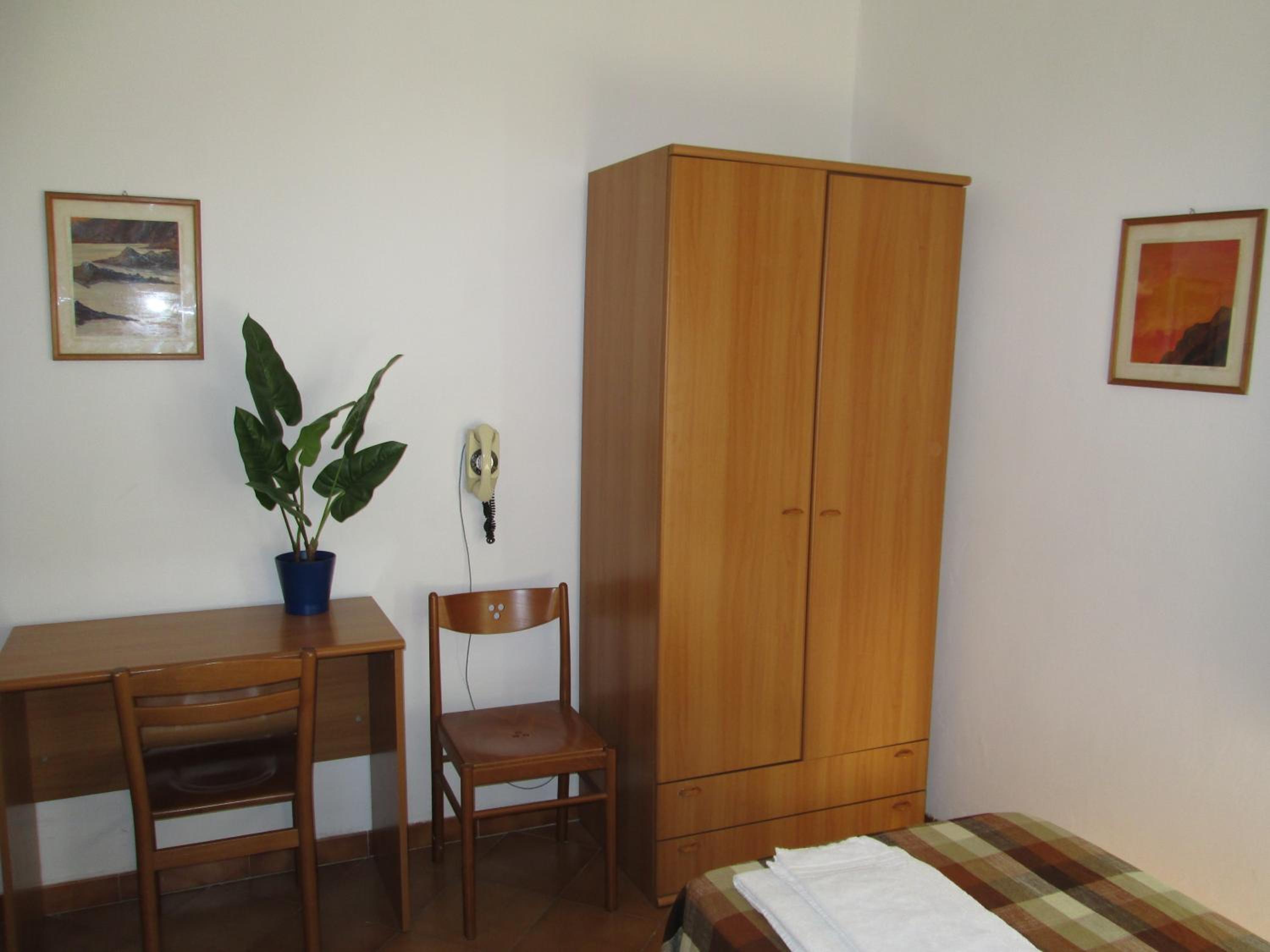 Single Room photo 1