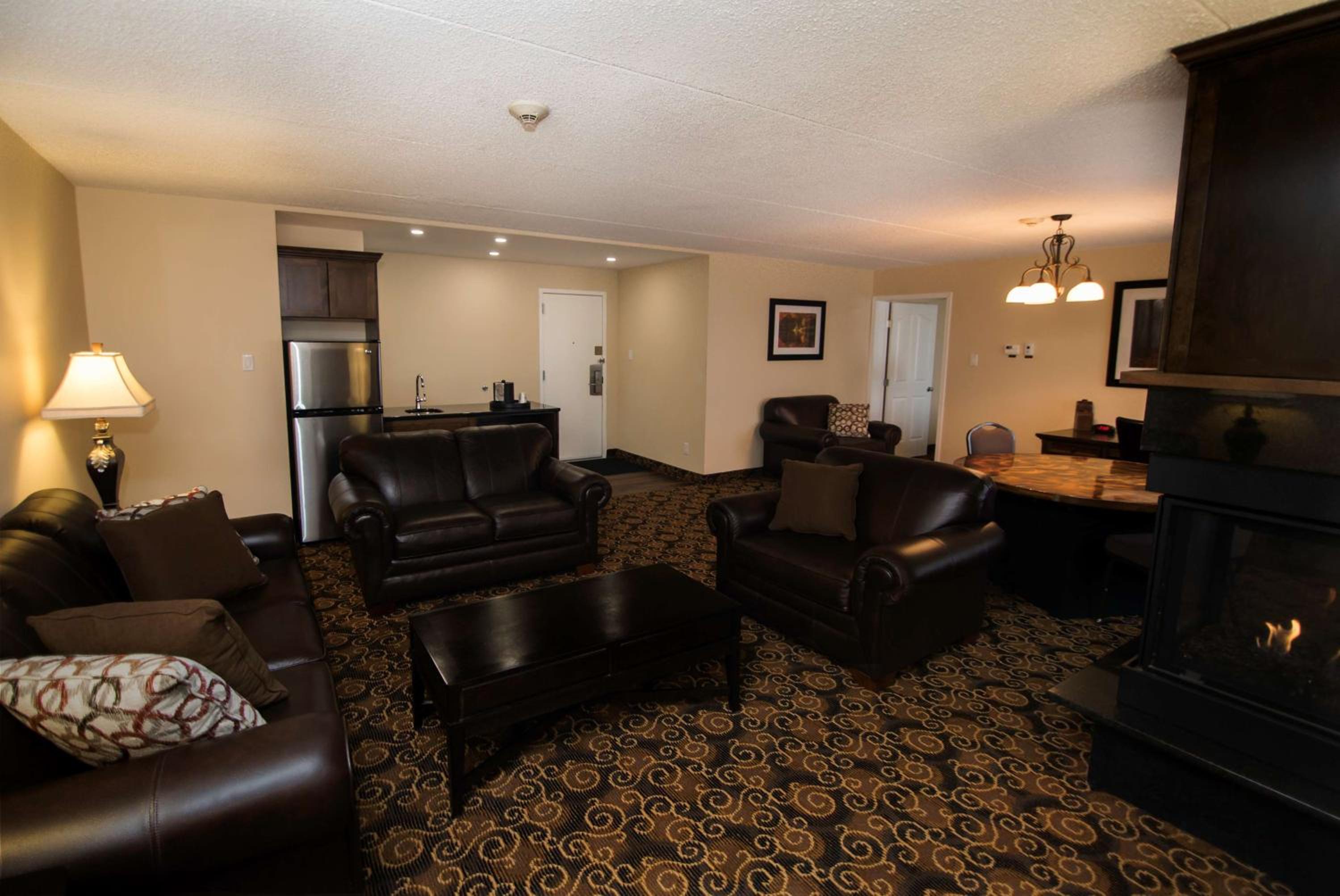 King Room - Non-Smoking photo 2