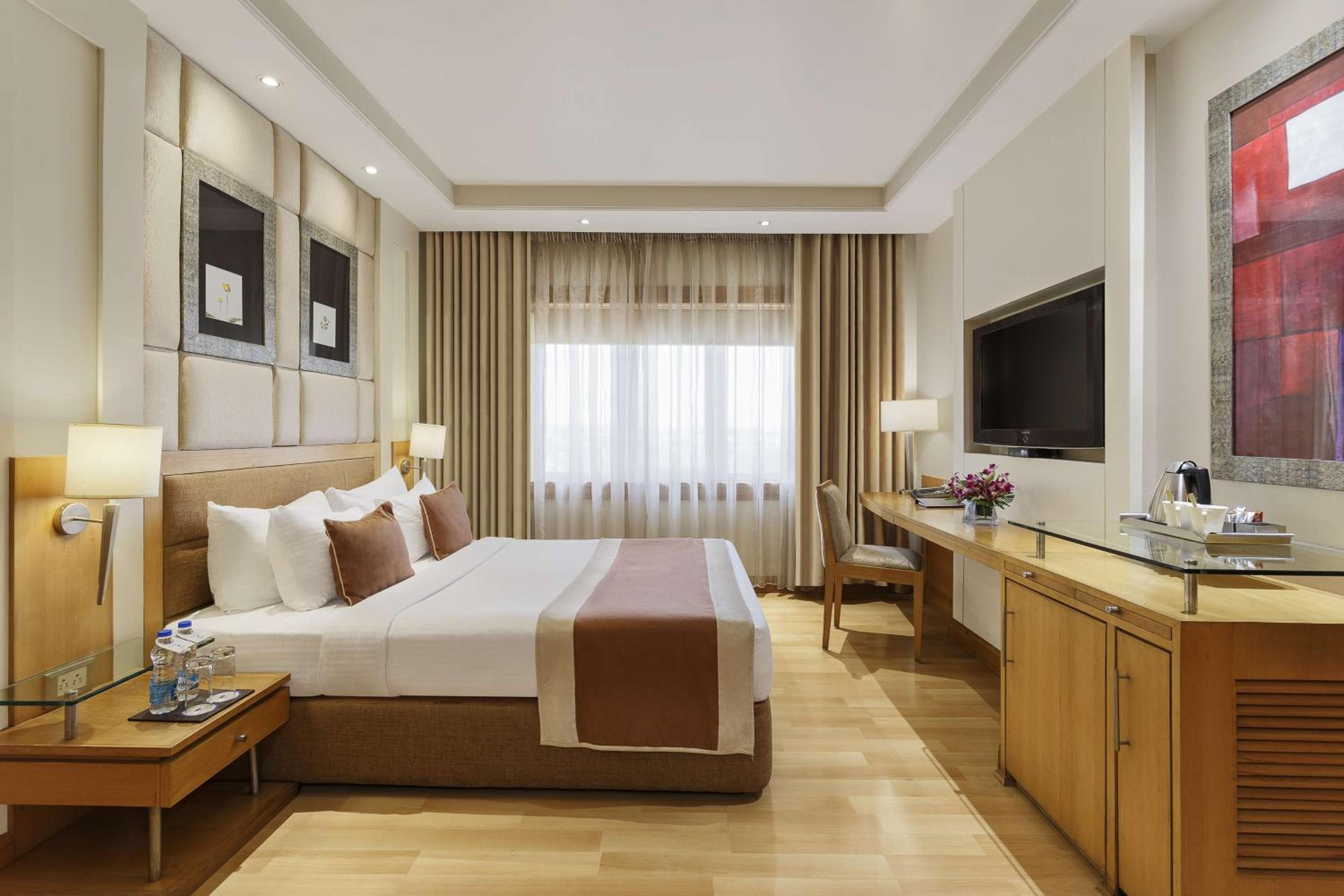 Club Regency Room With Railway Station Transfers
