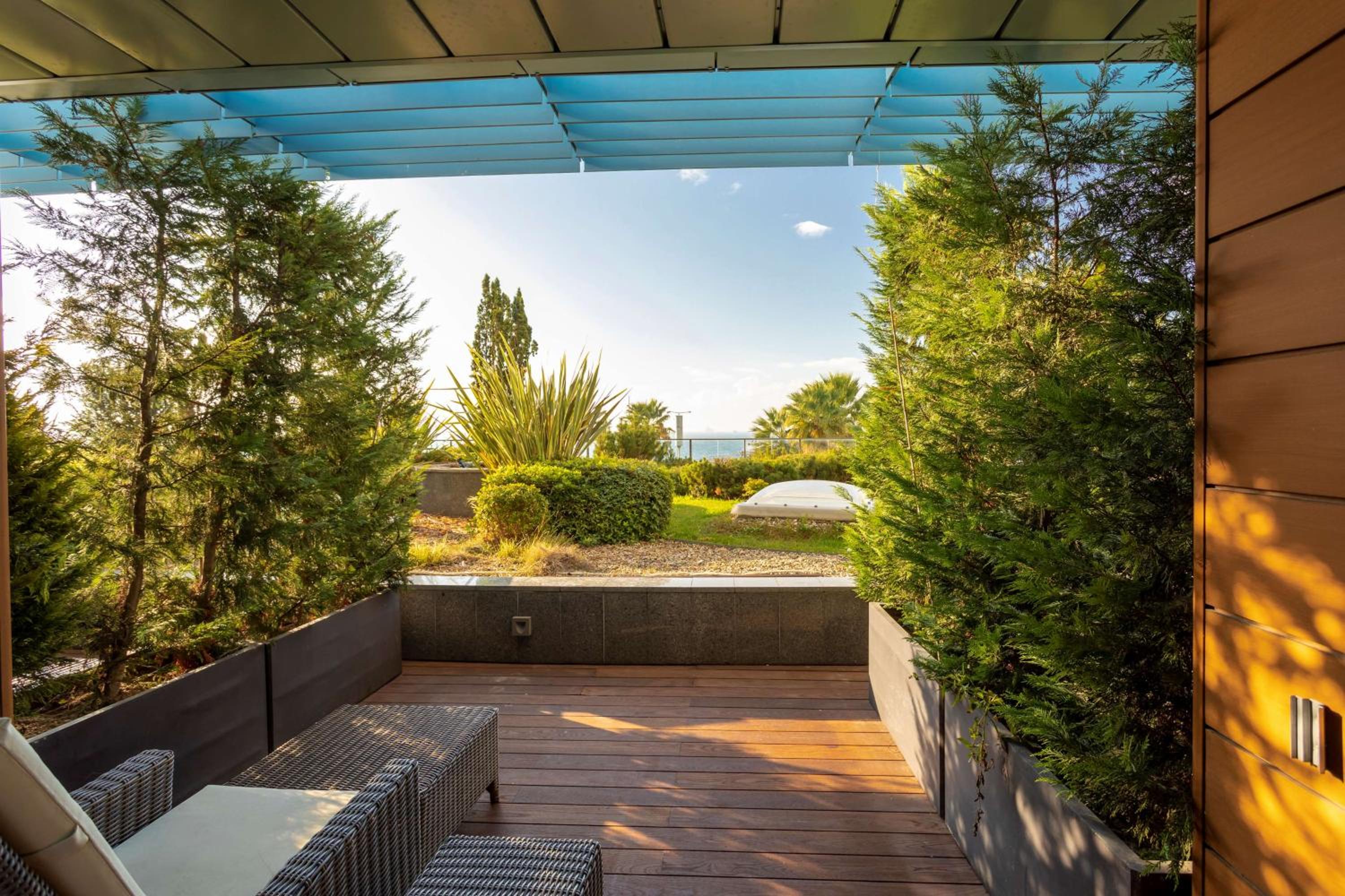 Premium Room with Balcony and Garden View