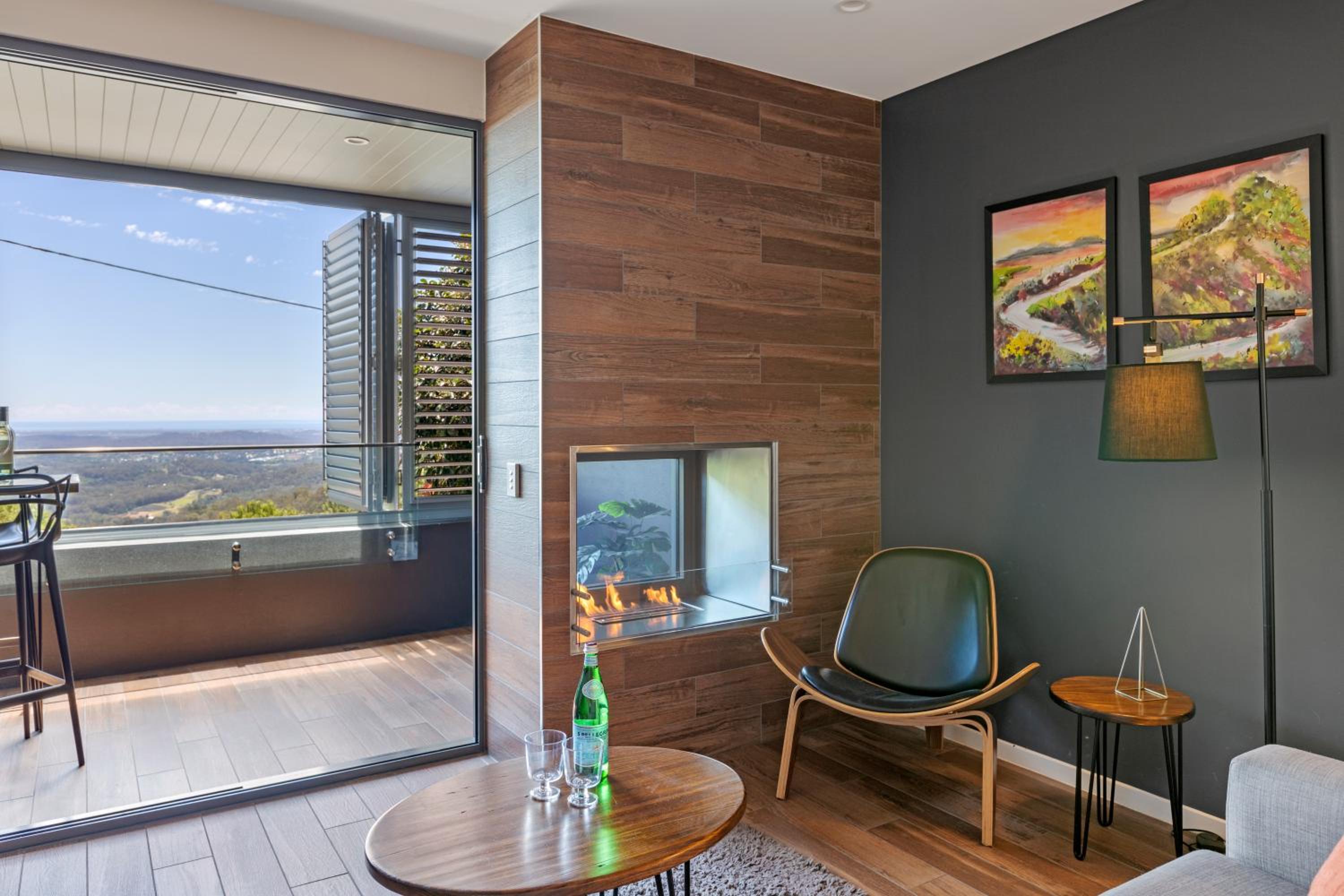 2 Bedroom Apartment Ocean Views