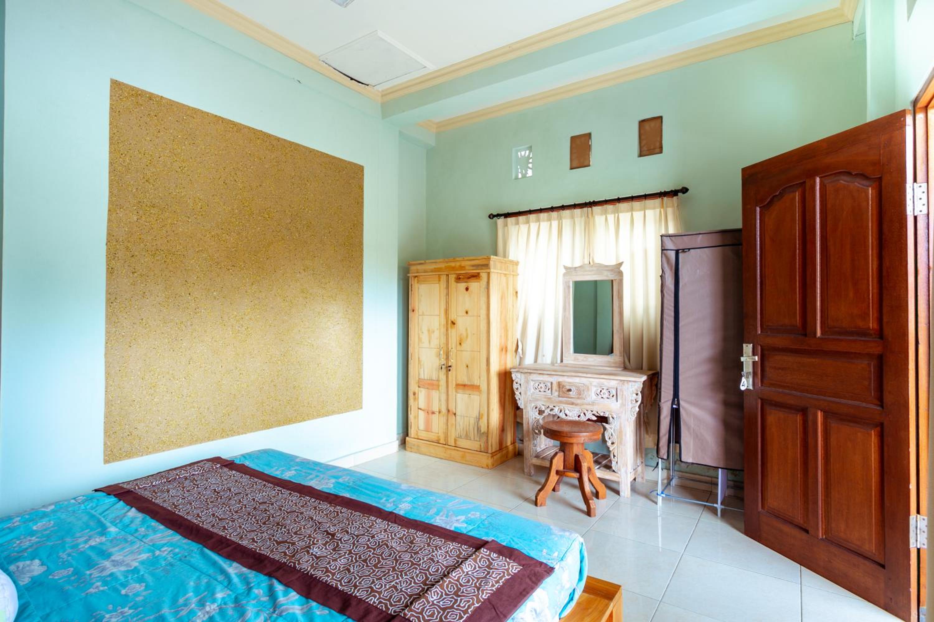Standard Double or Twin Room - Photo 10