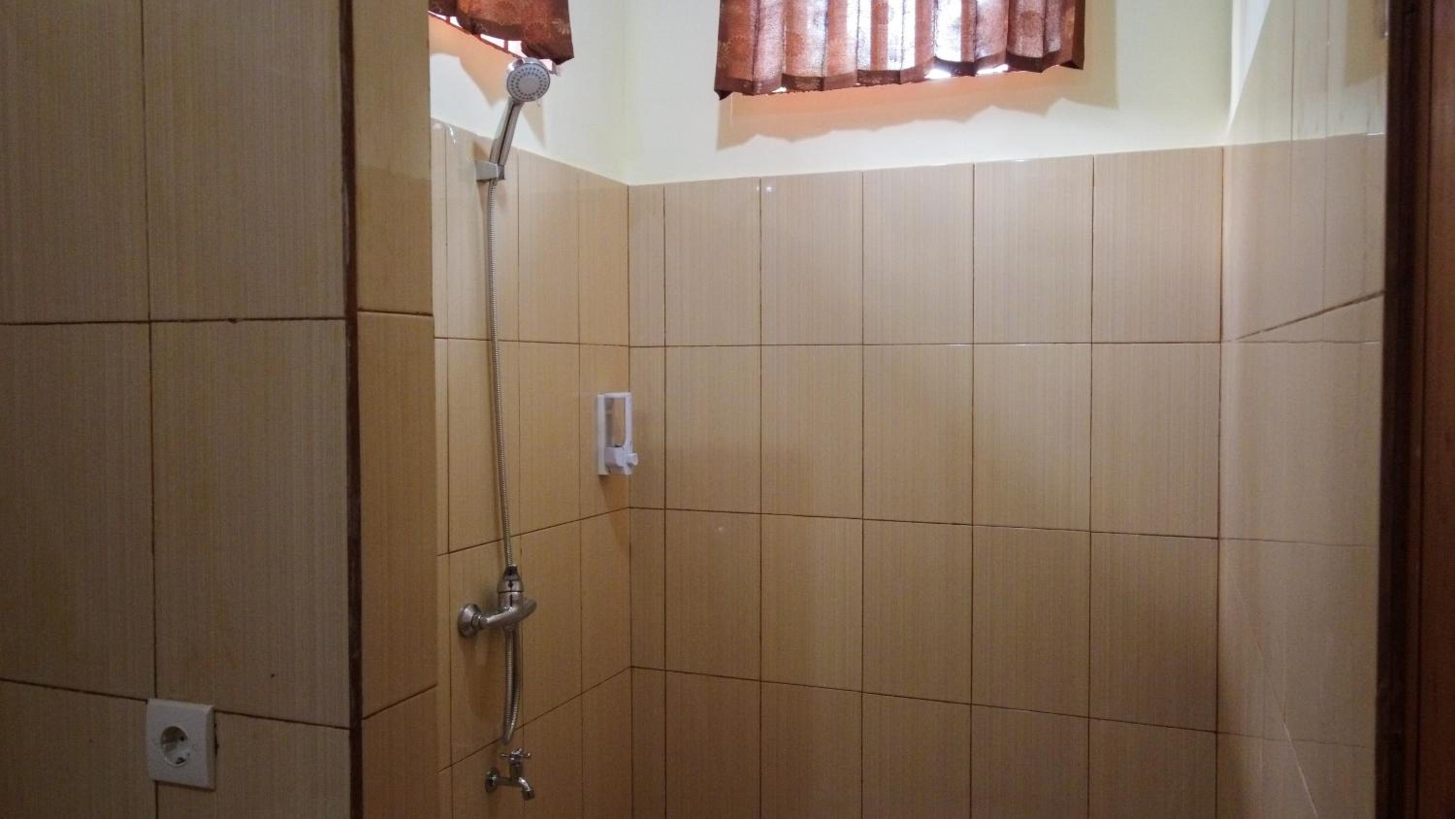 Twin Room with Mountain View - Photo 8