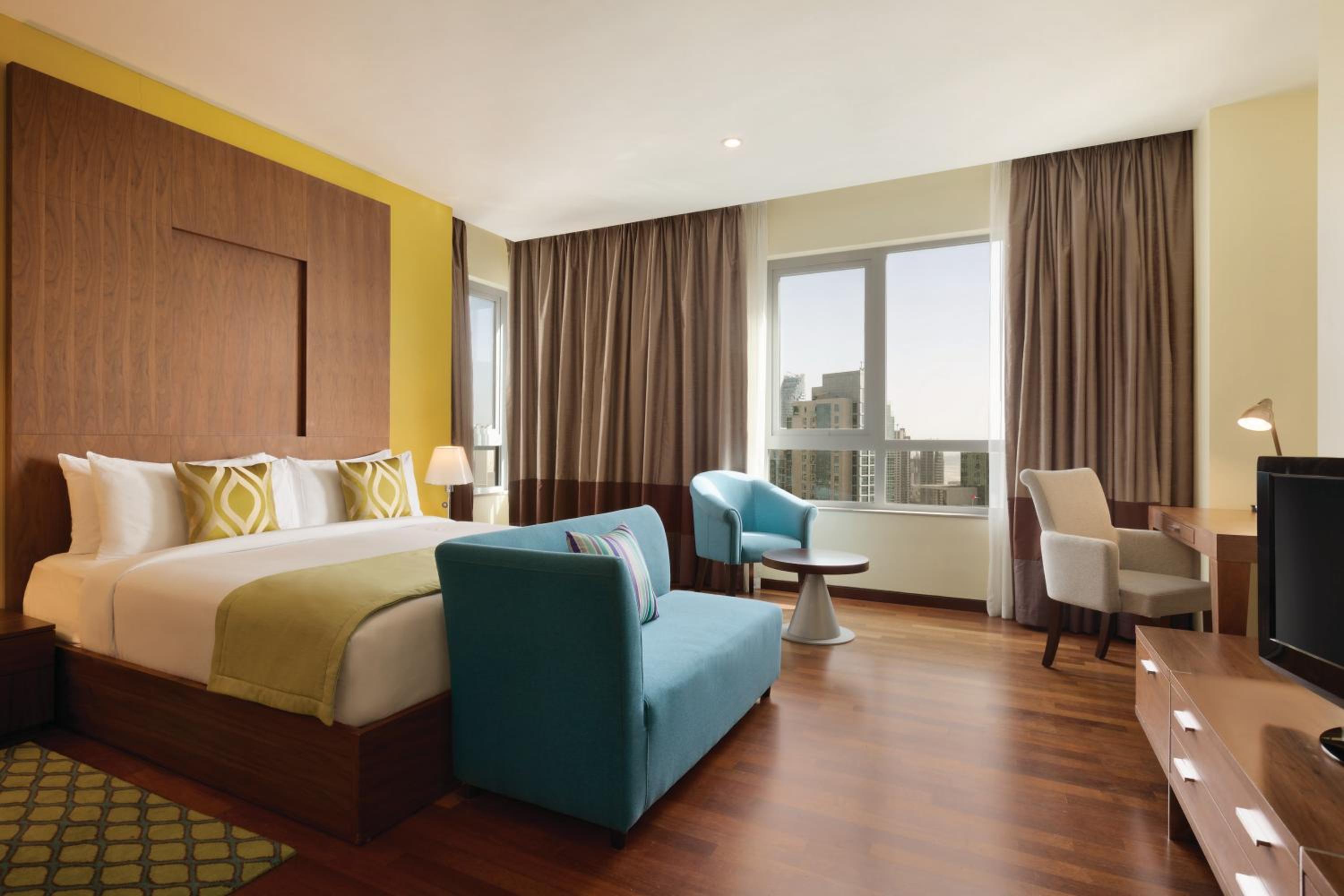 1 Bedroom Premium King, Downtown View, Non-Smoking, Complimentary Transfer to Kite Beach, Dubai Mall and Metro Station - Photo 5