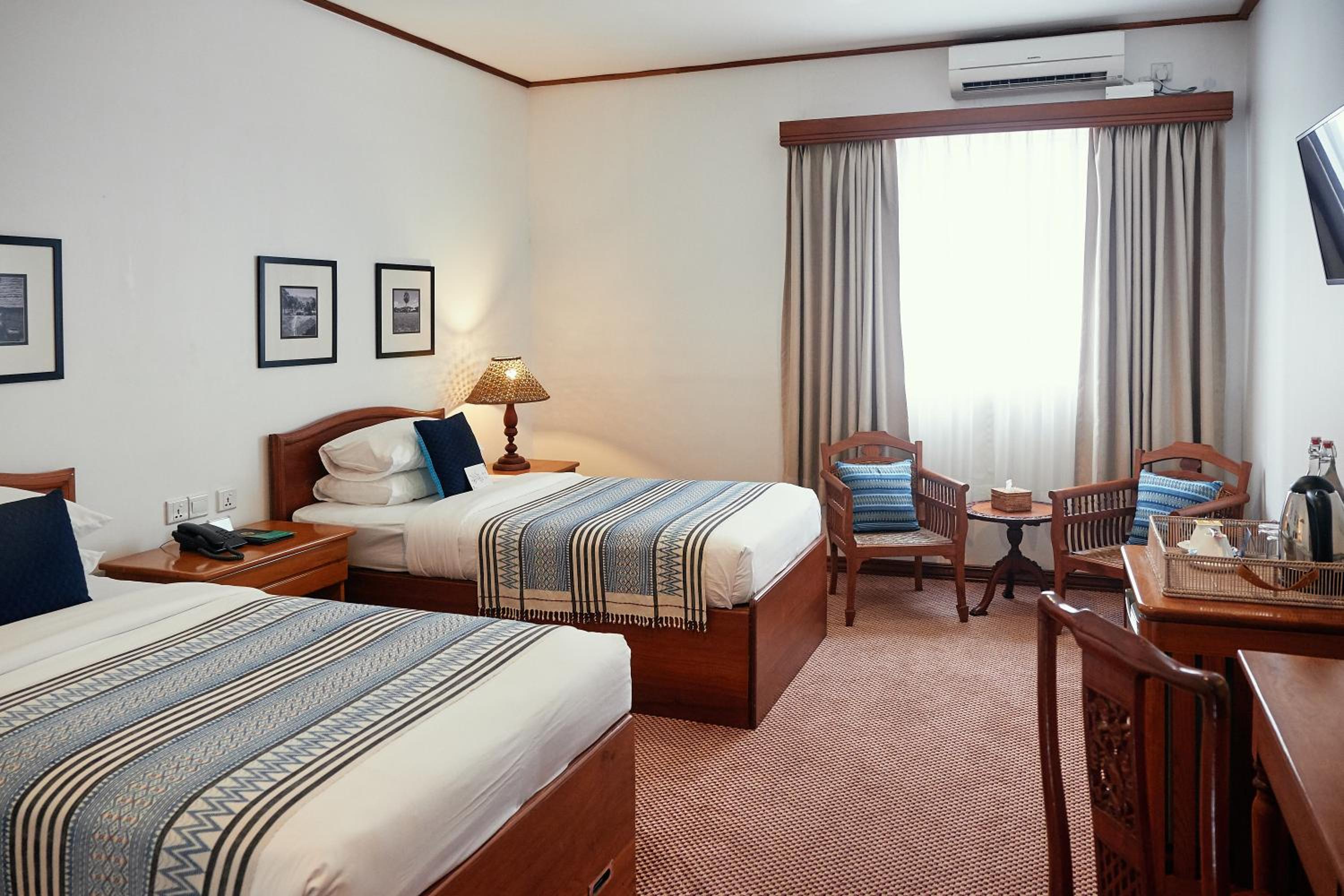 Deluxe Twin Room - Photo 6