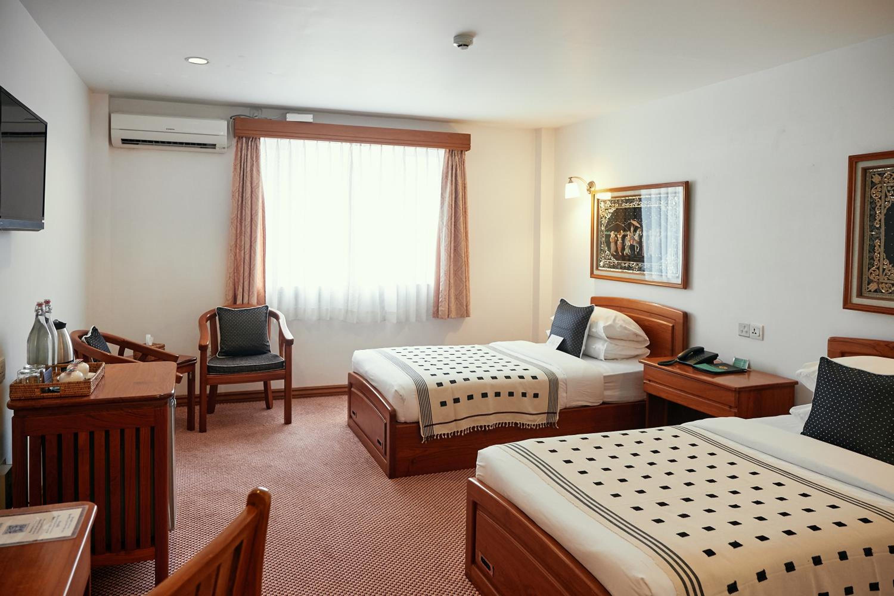 Deluxe Twin Room - Photo 1