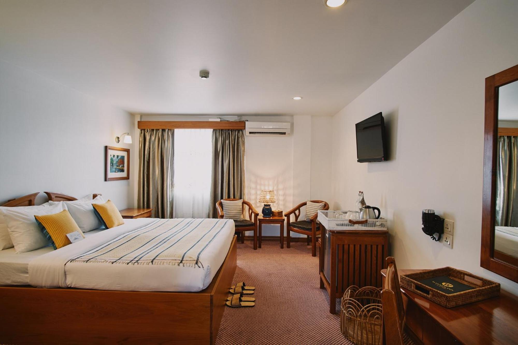 Deluxe Queen Room - Photo 4