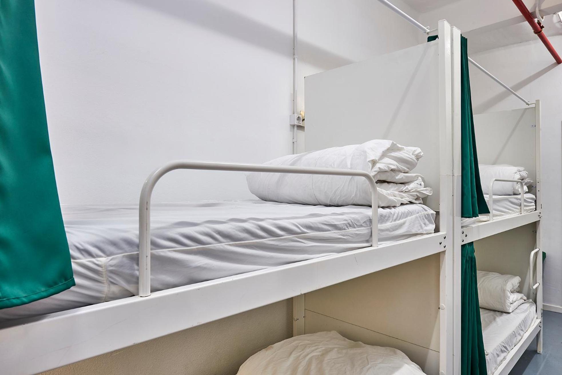 Bed in 6-Bed Mixed Dormitory Room photo 2