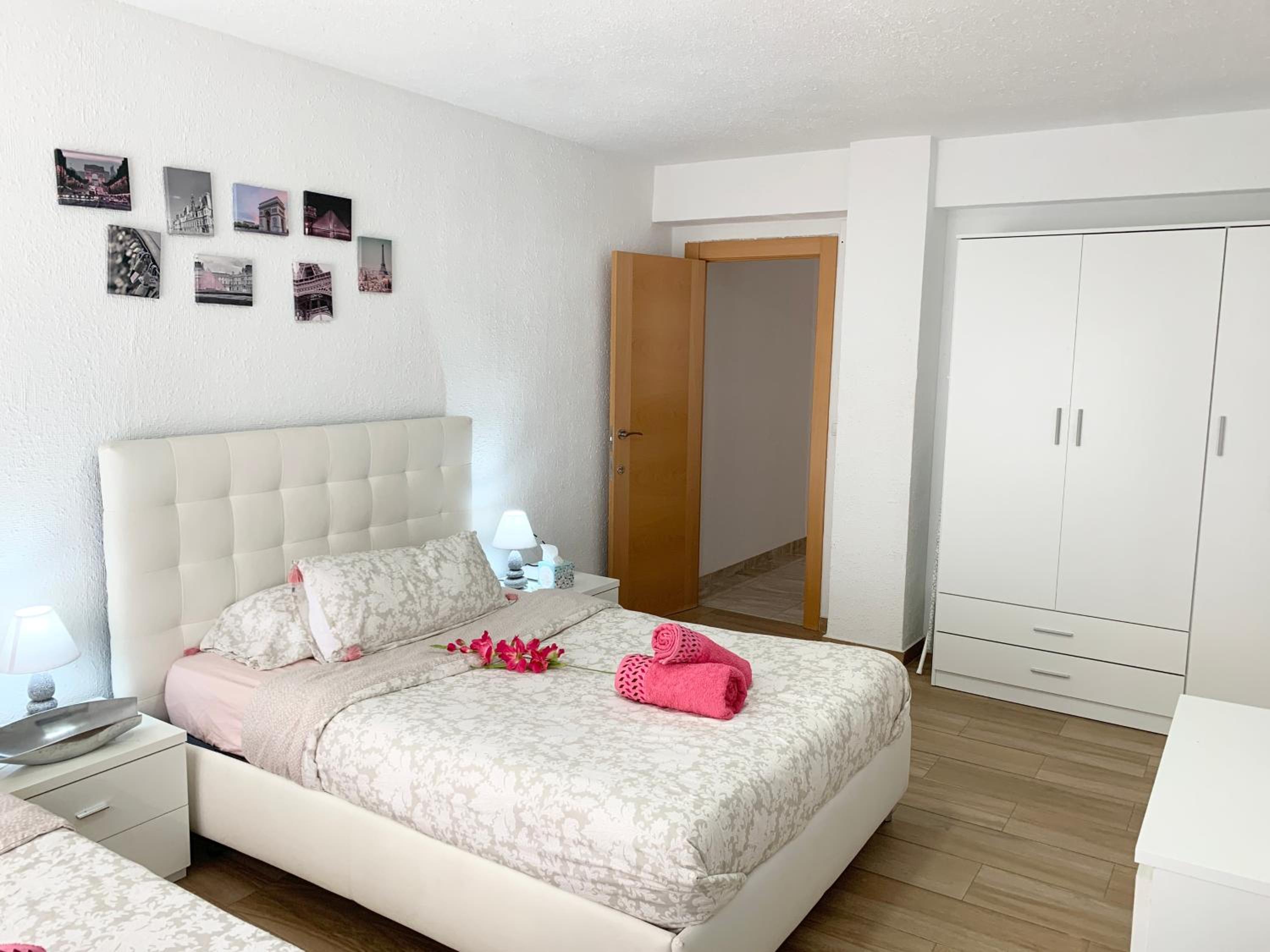 Apartment with Balcony - Photo 87