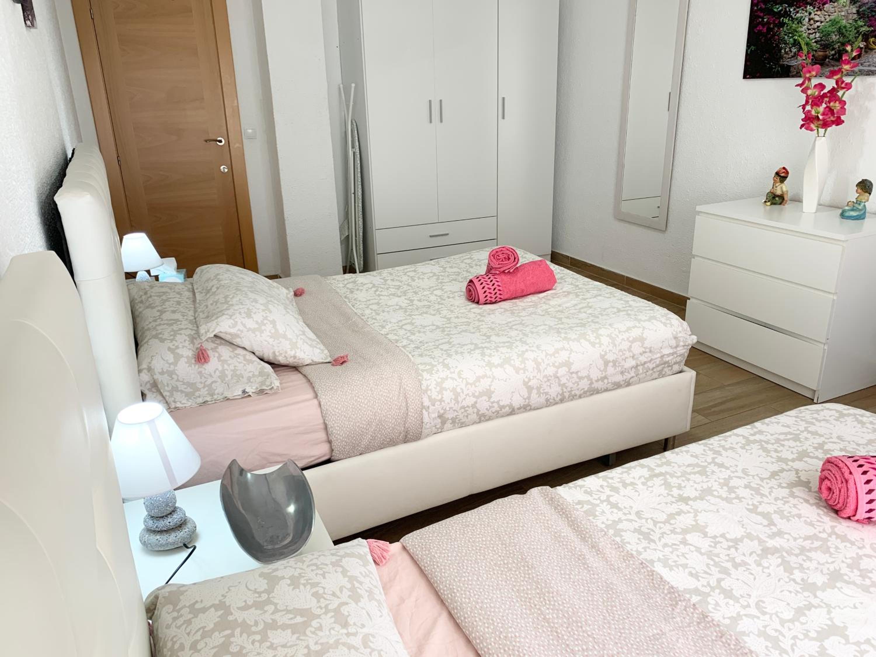 Apartment with Balcony - Photo 88