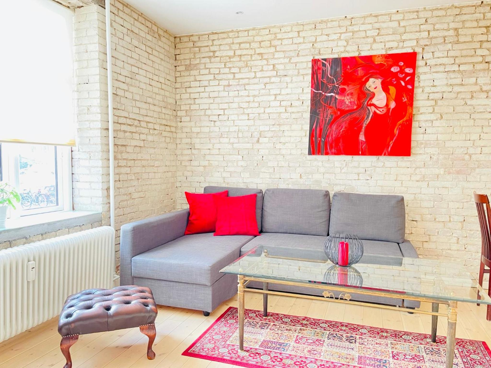 One-Bedroom Apartment