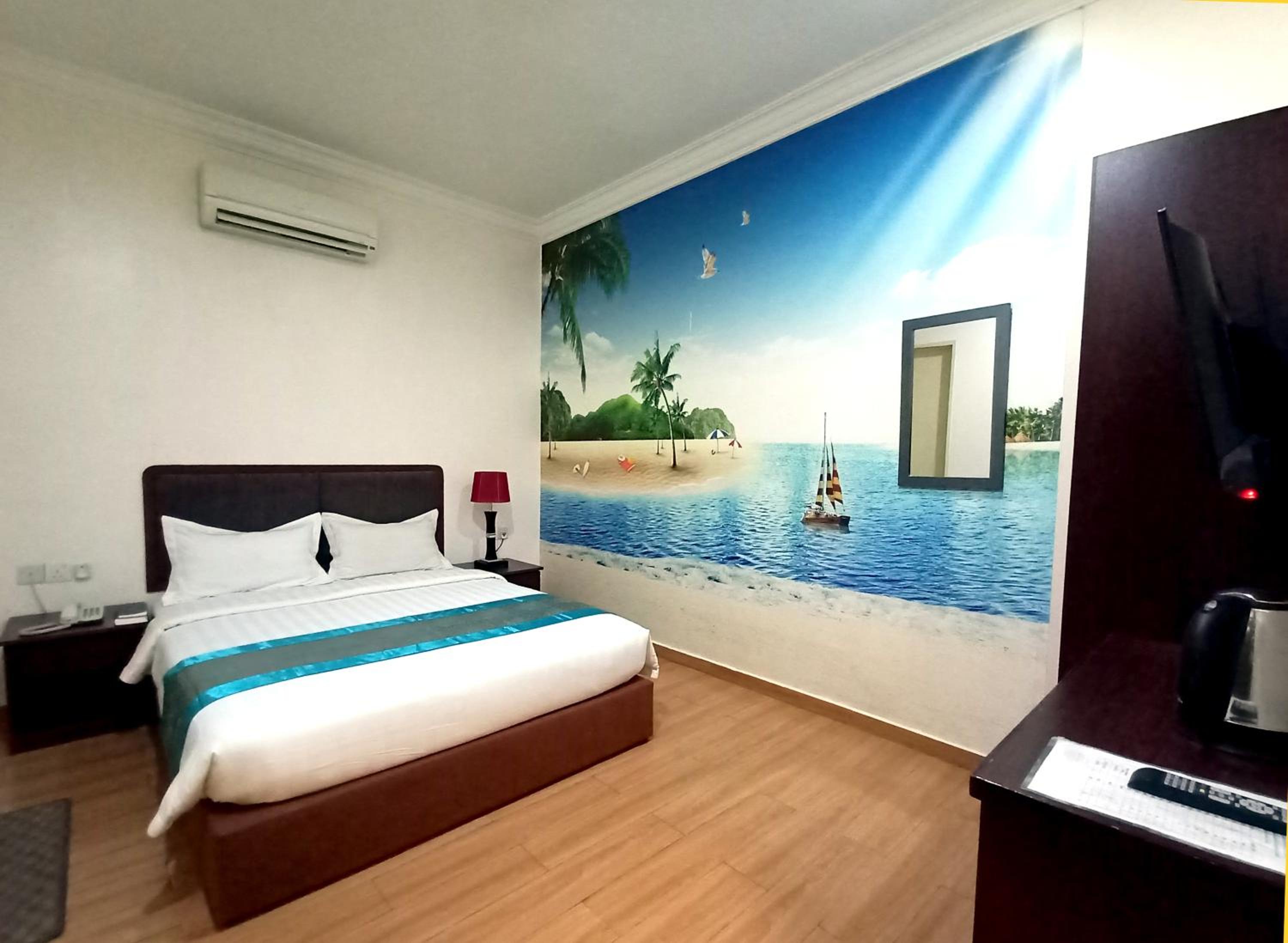 Queen Room - Photo 3