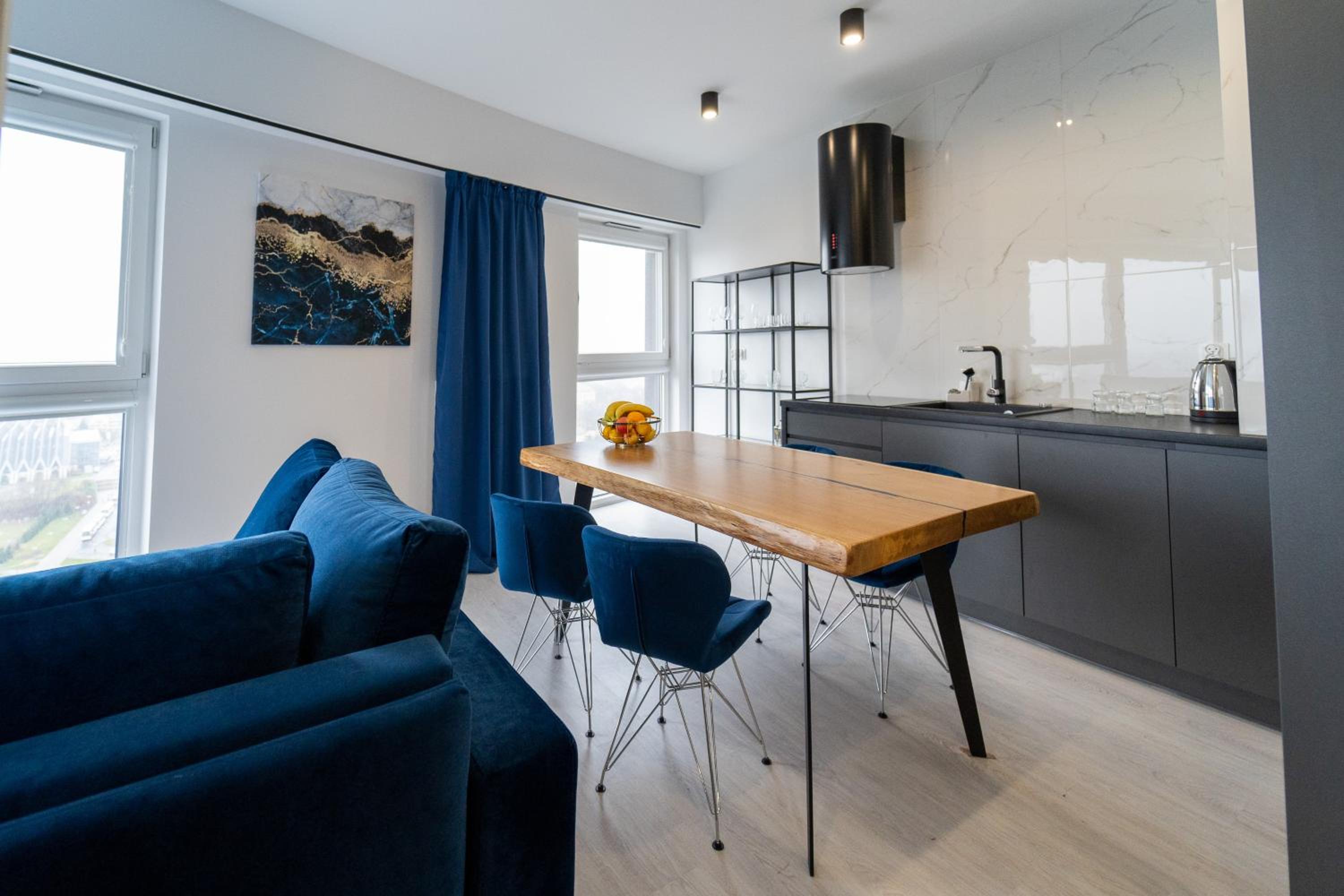One-Bedroom Apartment - Photo 1