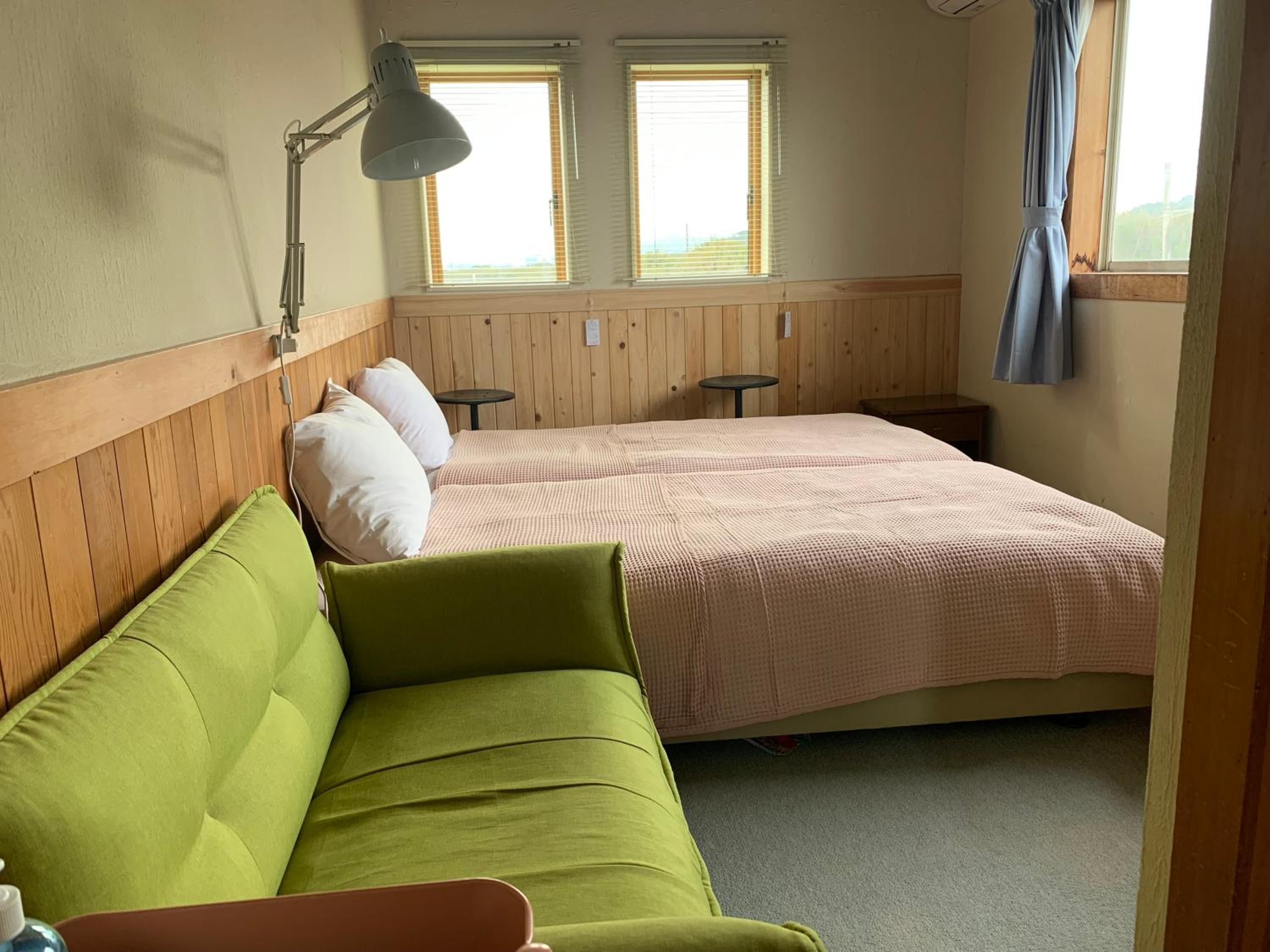 Standard Twin Room with Sea View - Photo 1