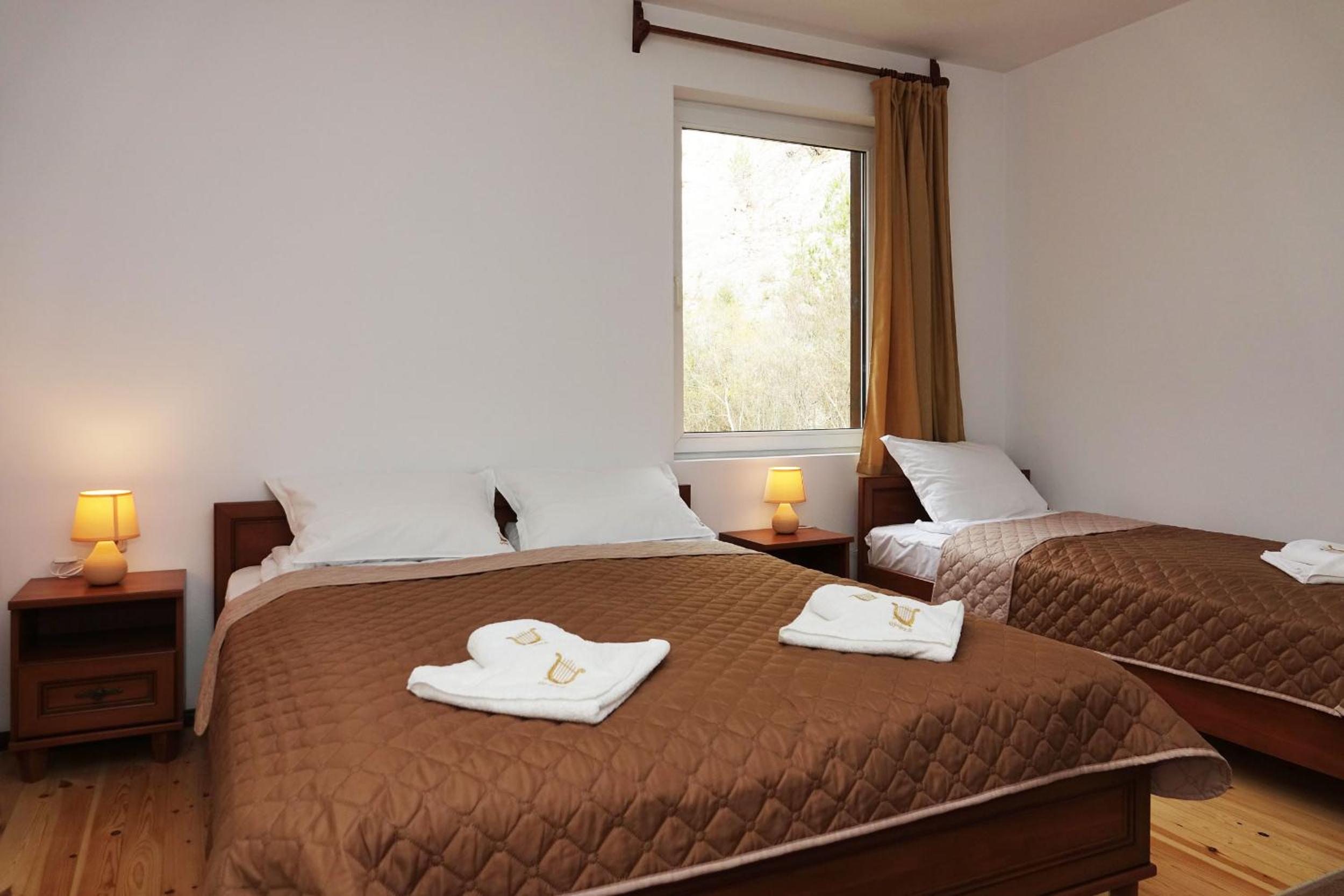 Double Room with Extra Bed photo 1